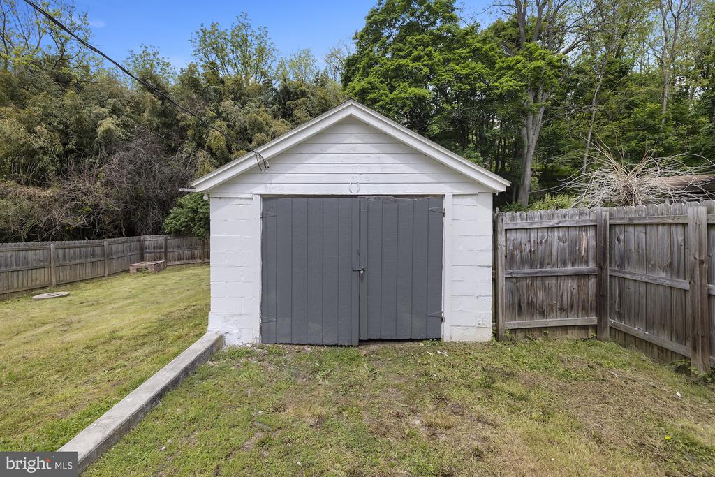 5483 LEHMAN ROAD