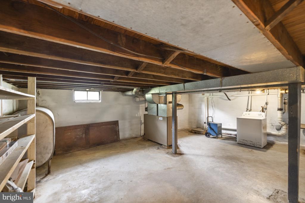 5483 LEHMAN ROAD