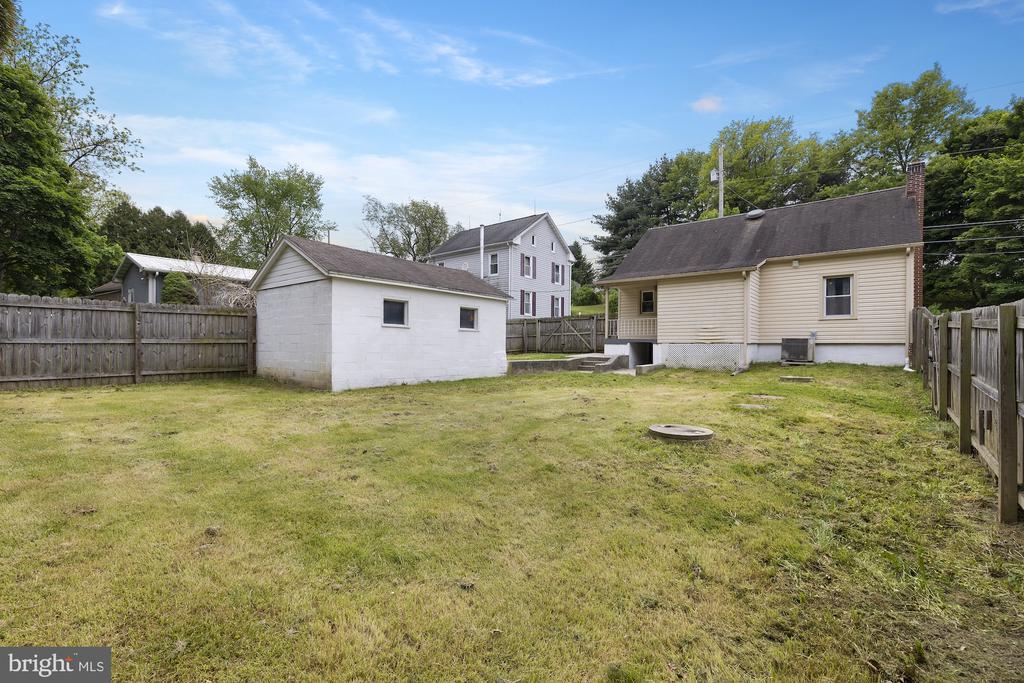 5483 LEHMAN ROAD