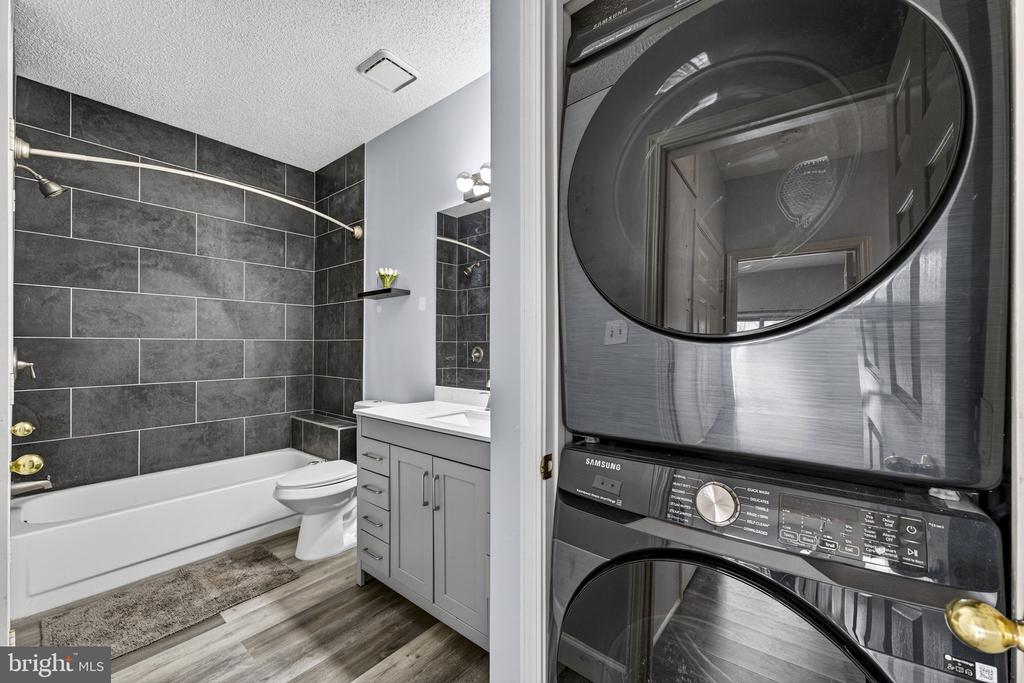 13058 AUTUMN WOODS WAY Unit: 105