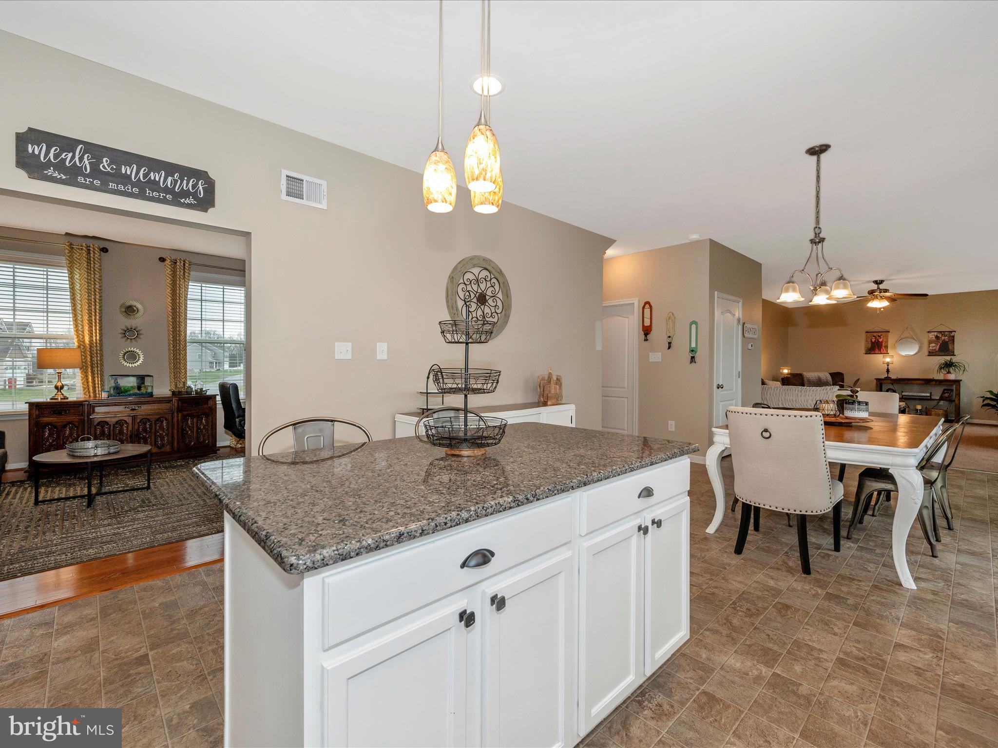 51 Portsmouth Ct N