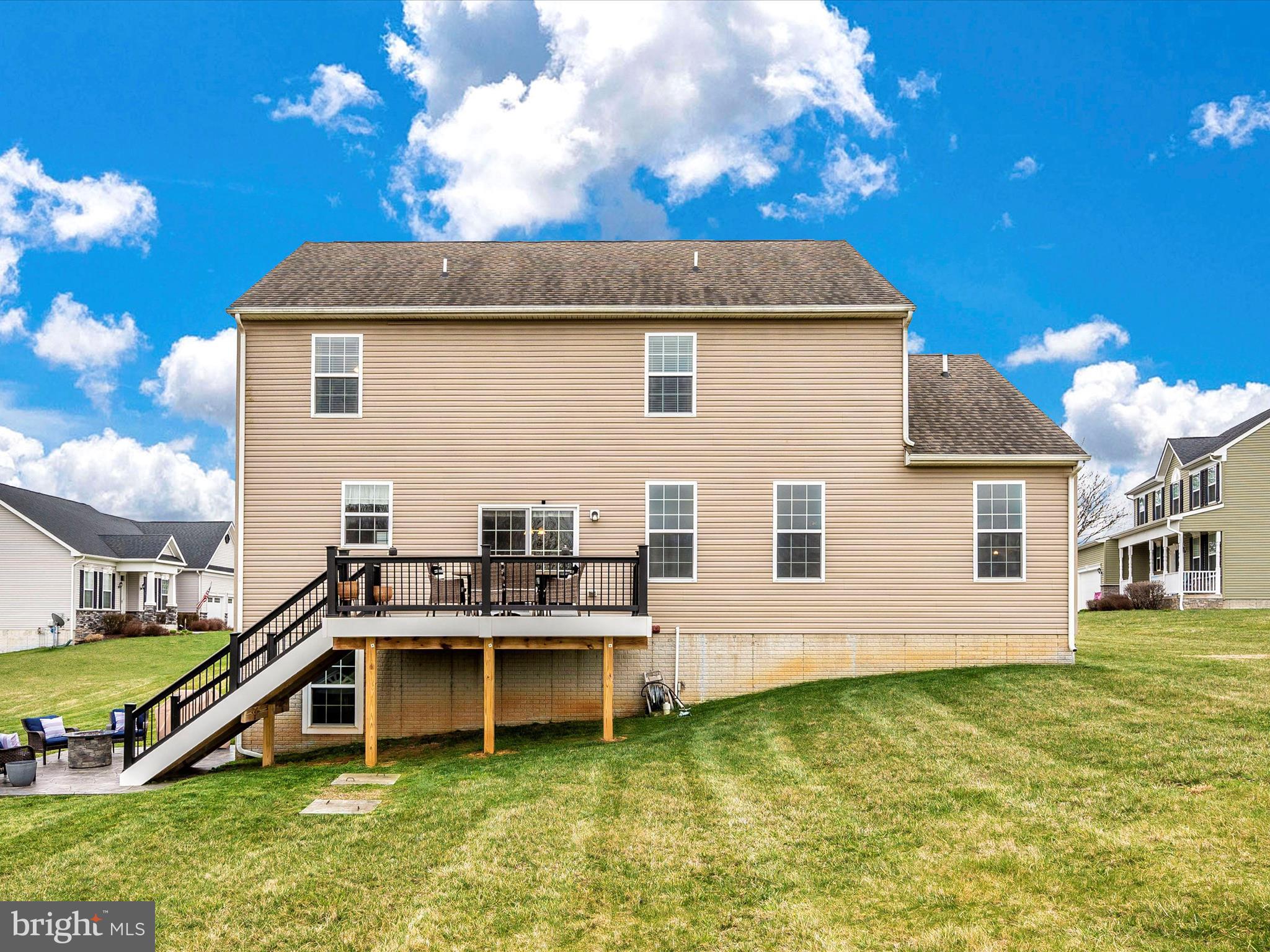 51 Portsmouth Ct N