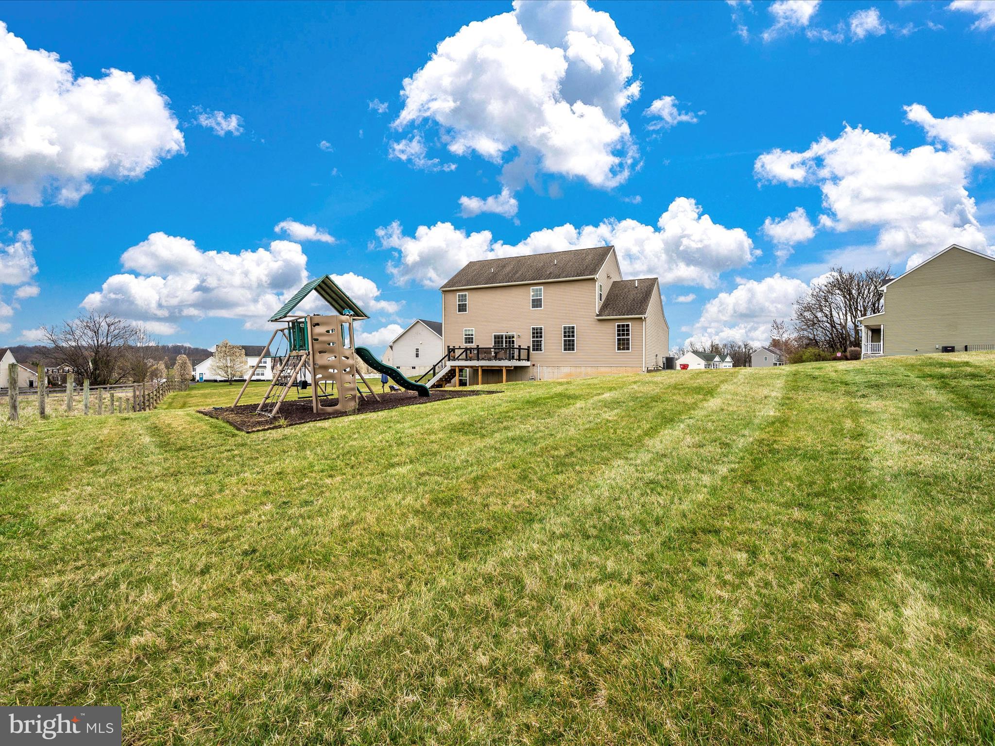 51 Portsmouth Ct N