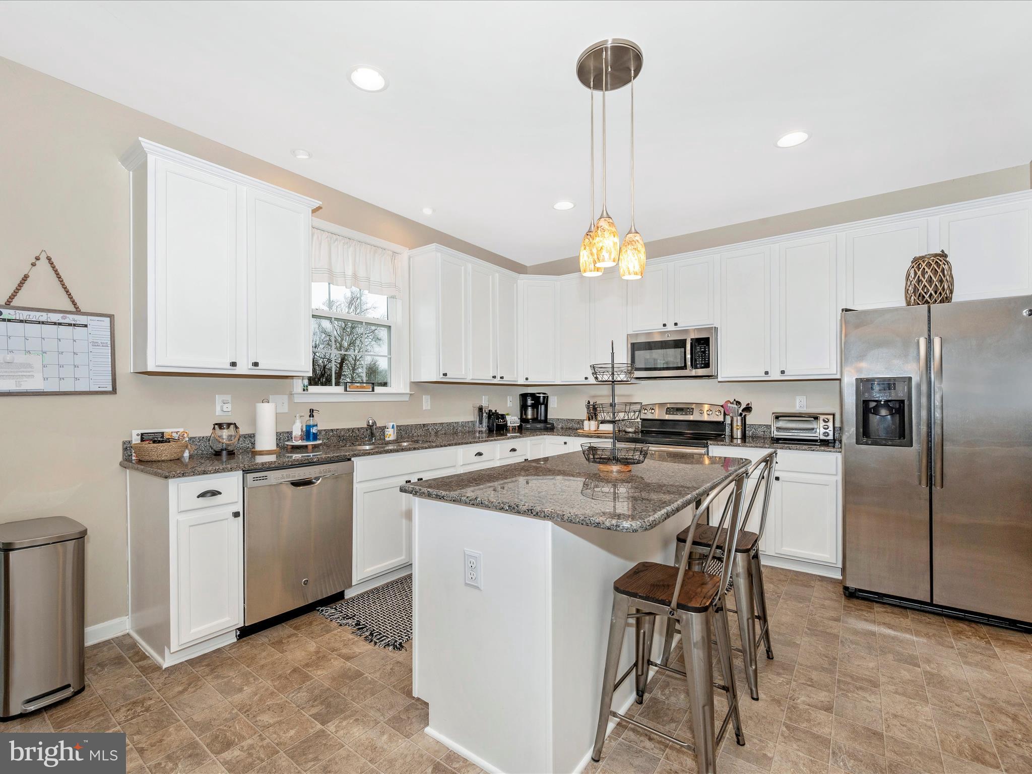 51 Portsmouth Ct N