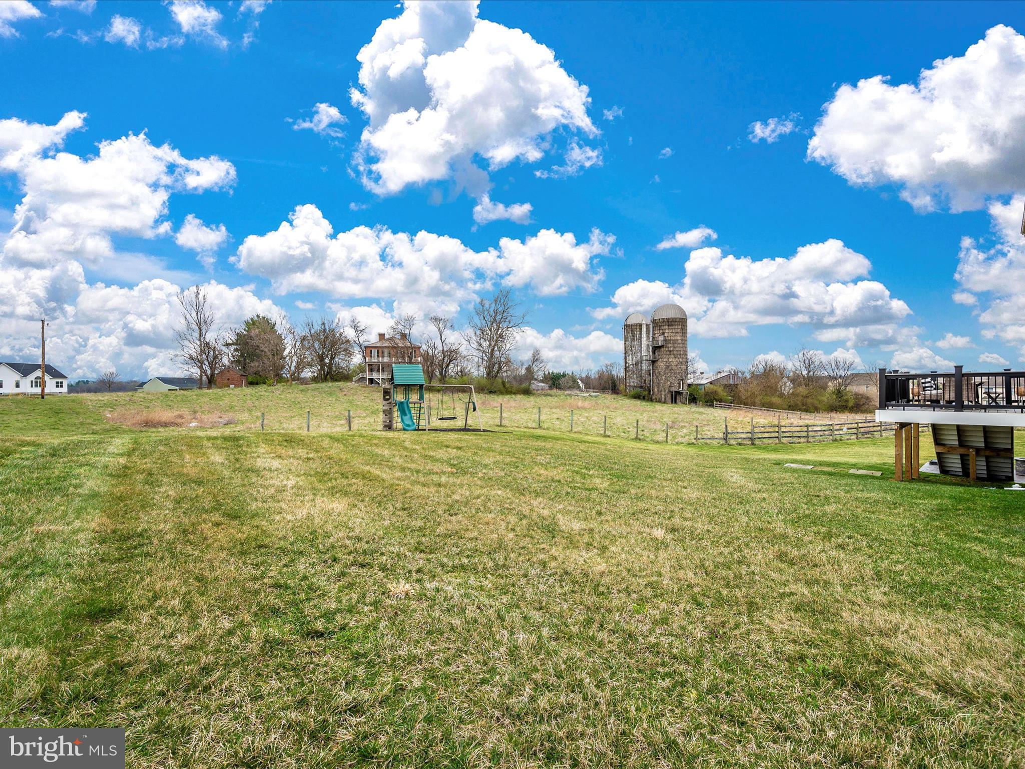 51 Portsmouth Ct N