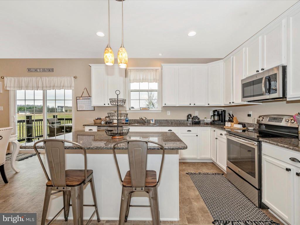 51 Portsmouth Ct N