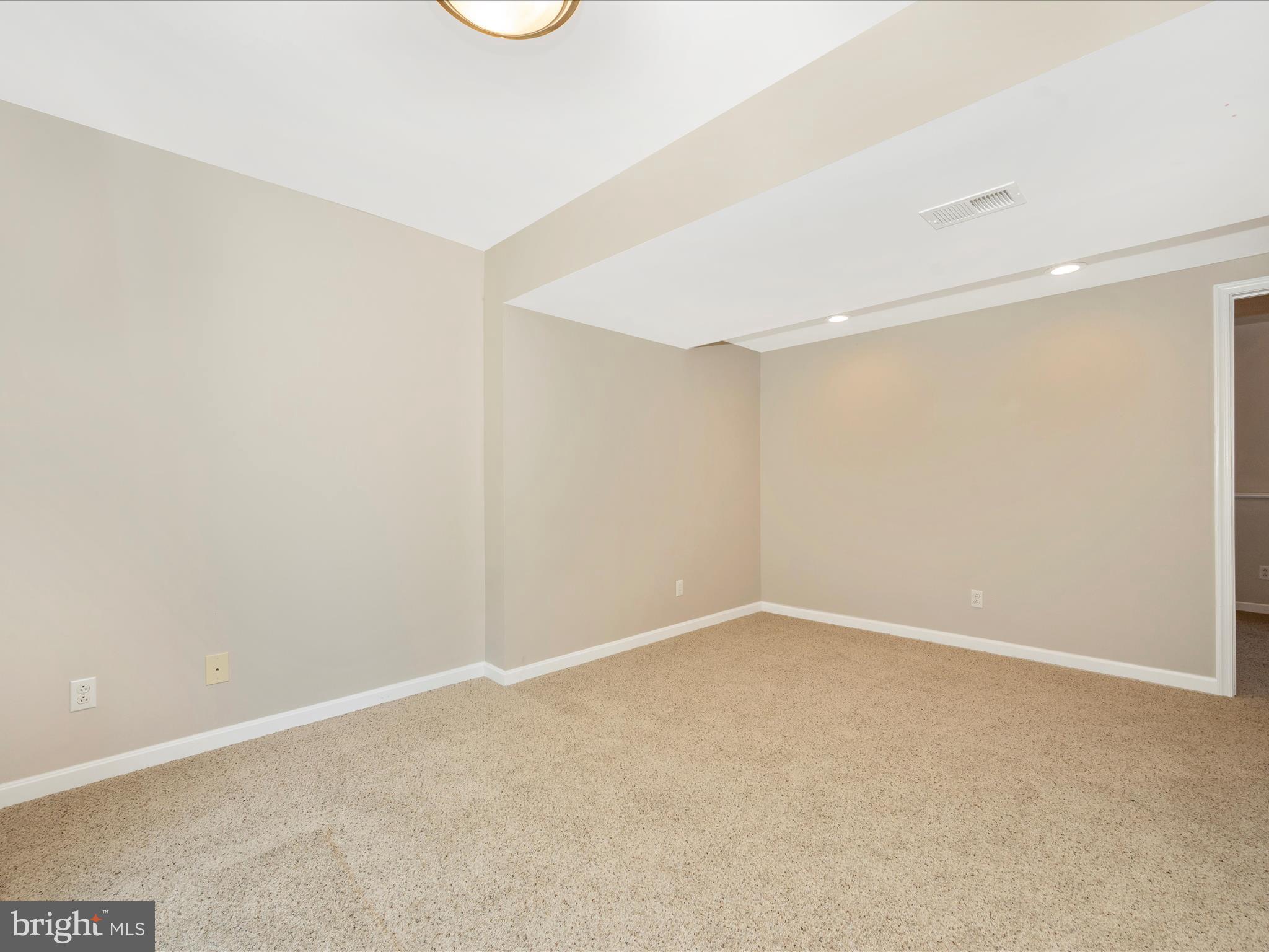 34 Iberian Ct