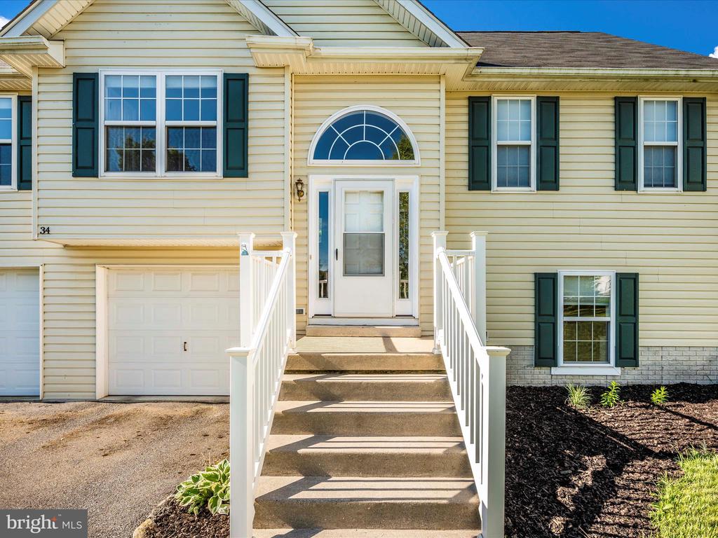 34 Iberian Ct