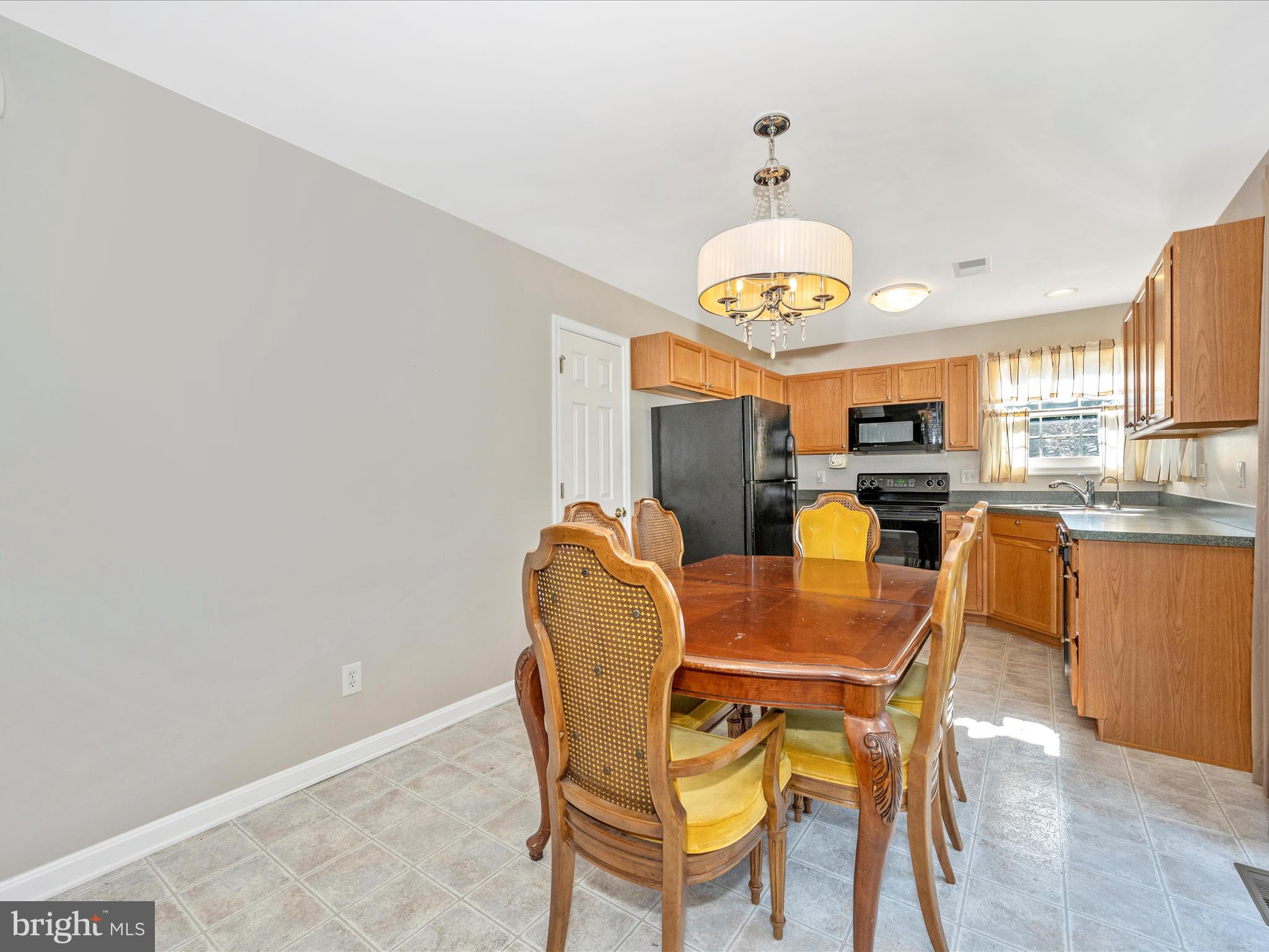 34 Iberian Ct