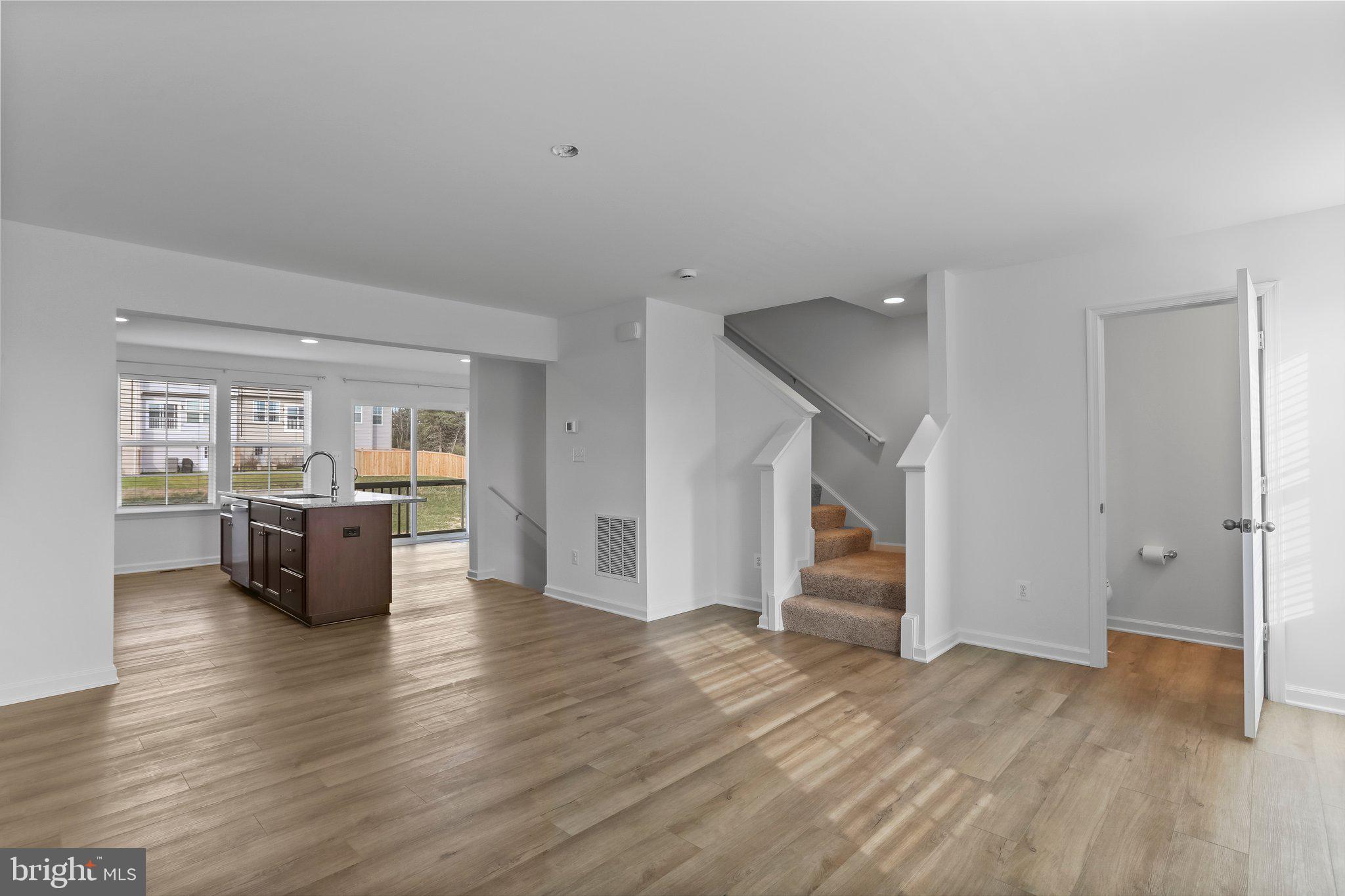 43 ANDOVER CT