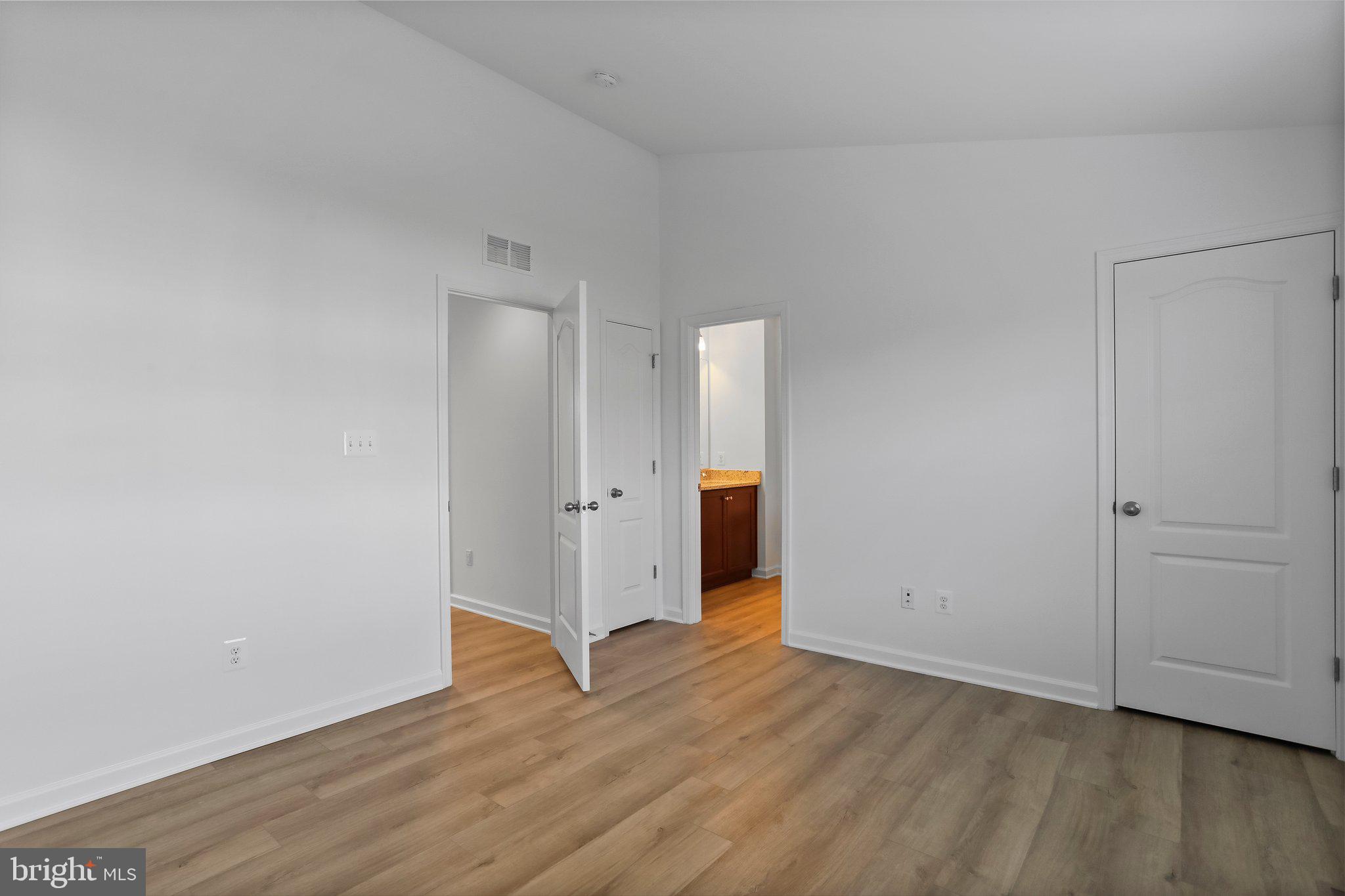 43 ANDOVER CT