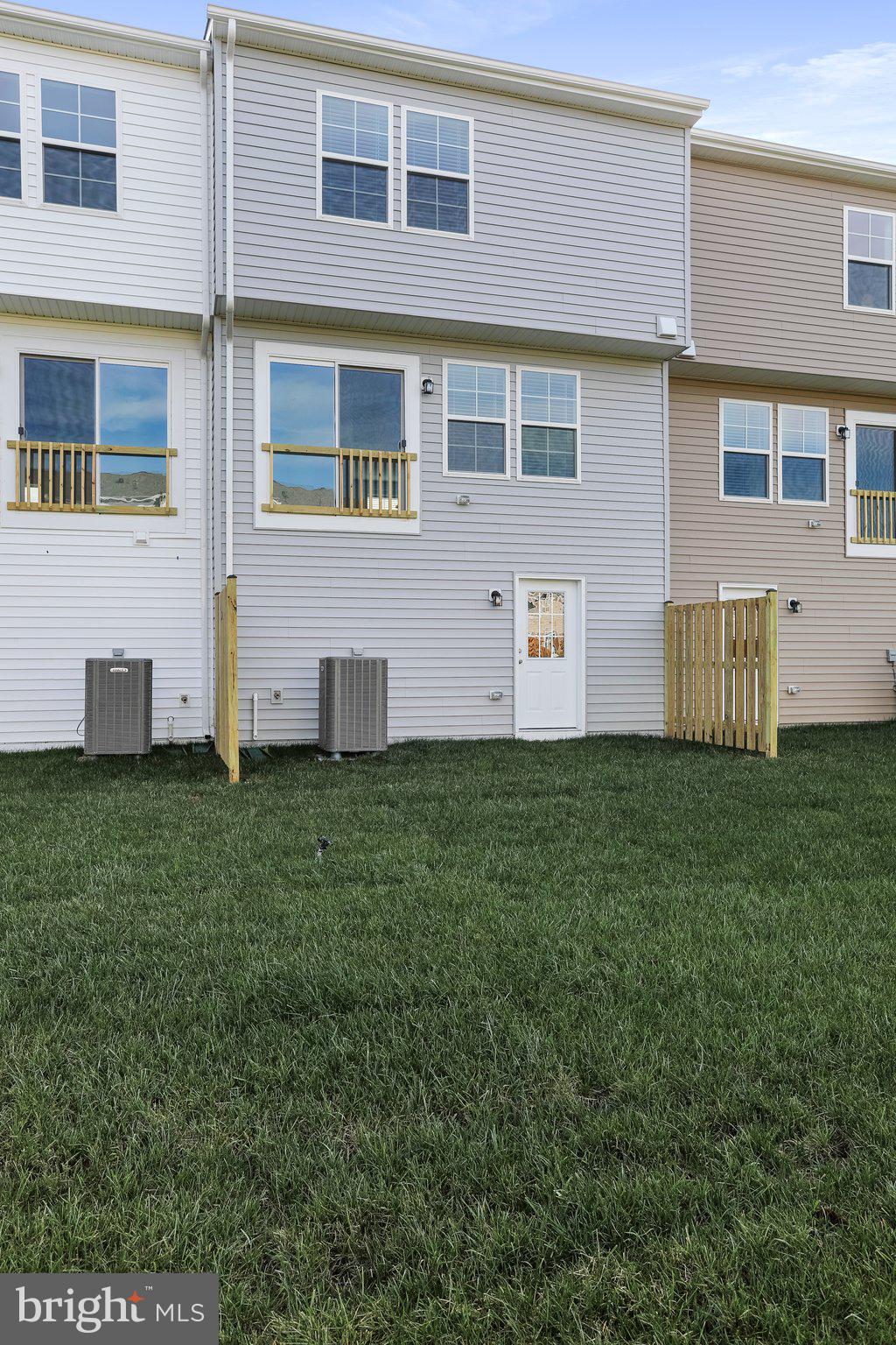 43 ANDOVER CT