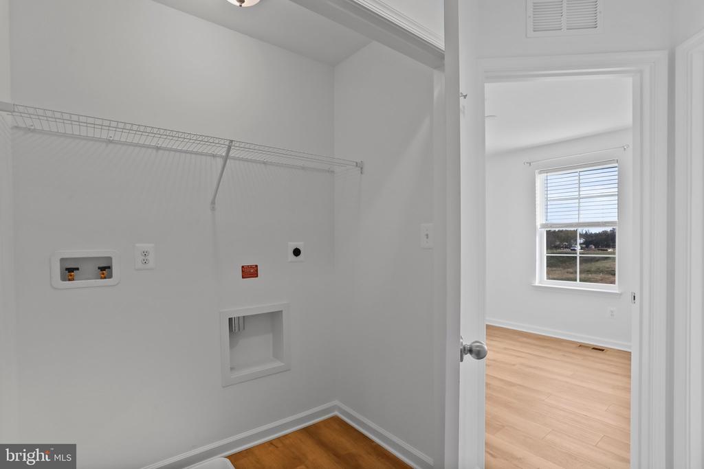 43 ANDOVER CT