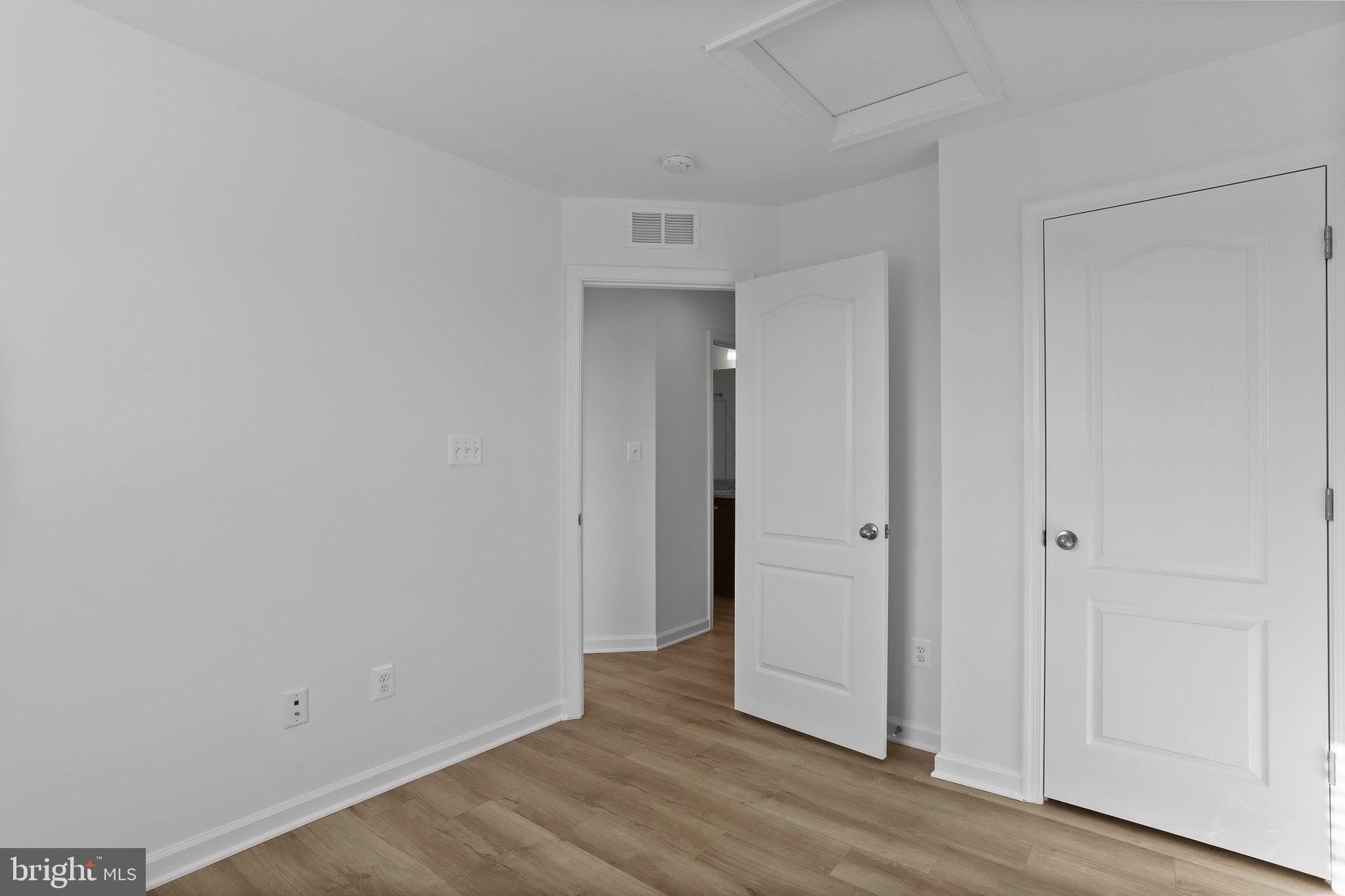 43 ANDOVER CT