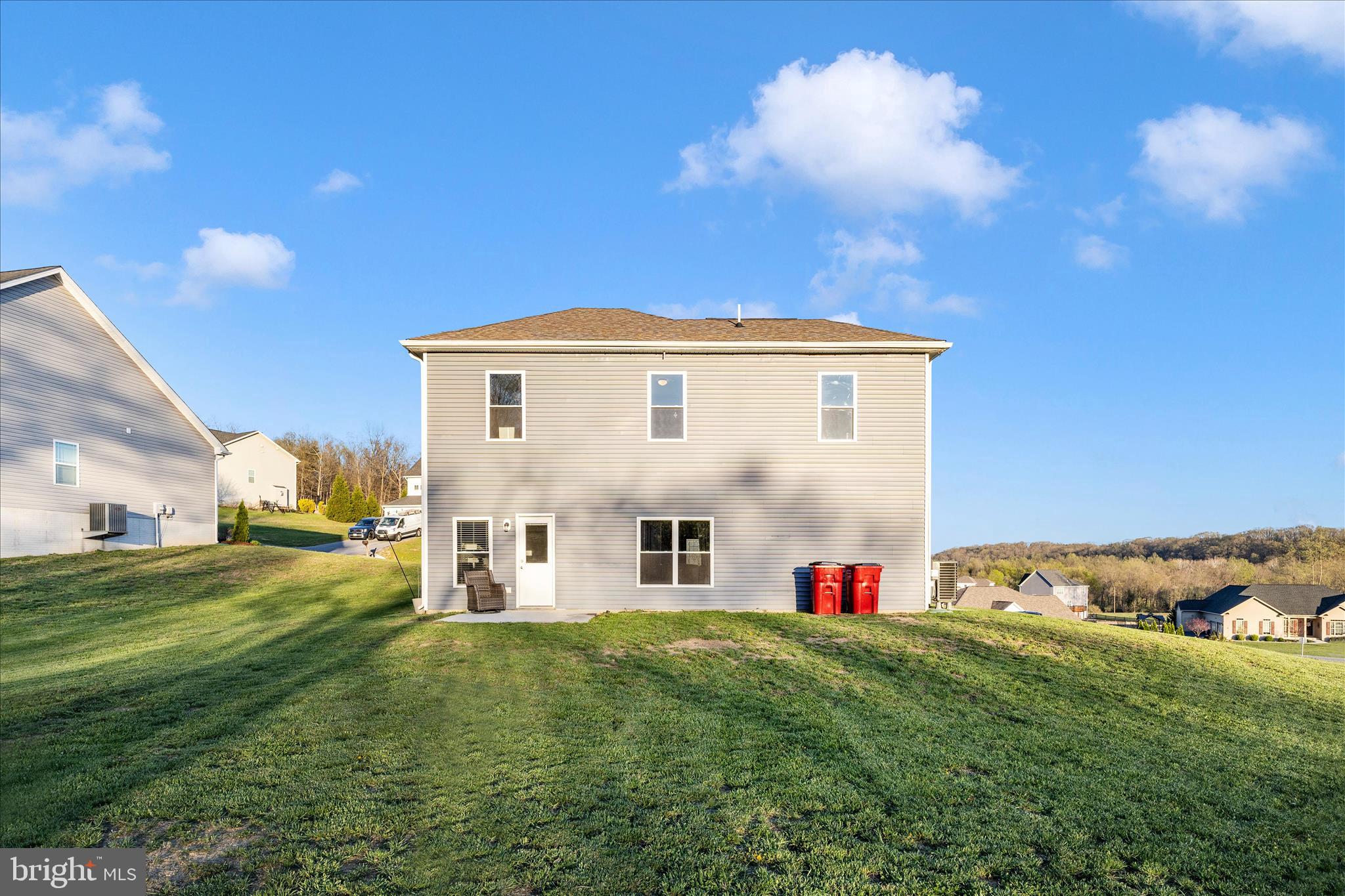 1276 RIPARIAN DRIVE