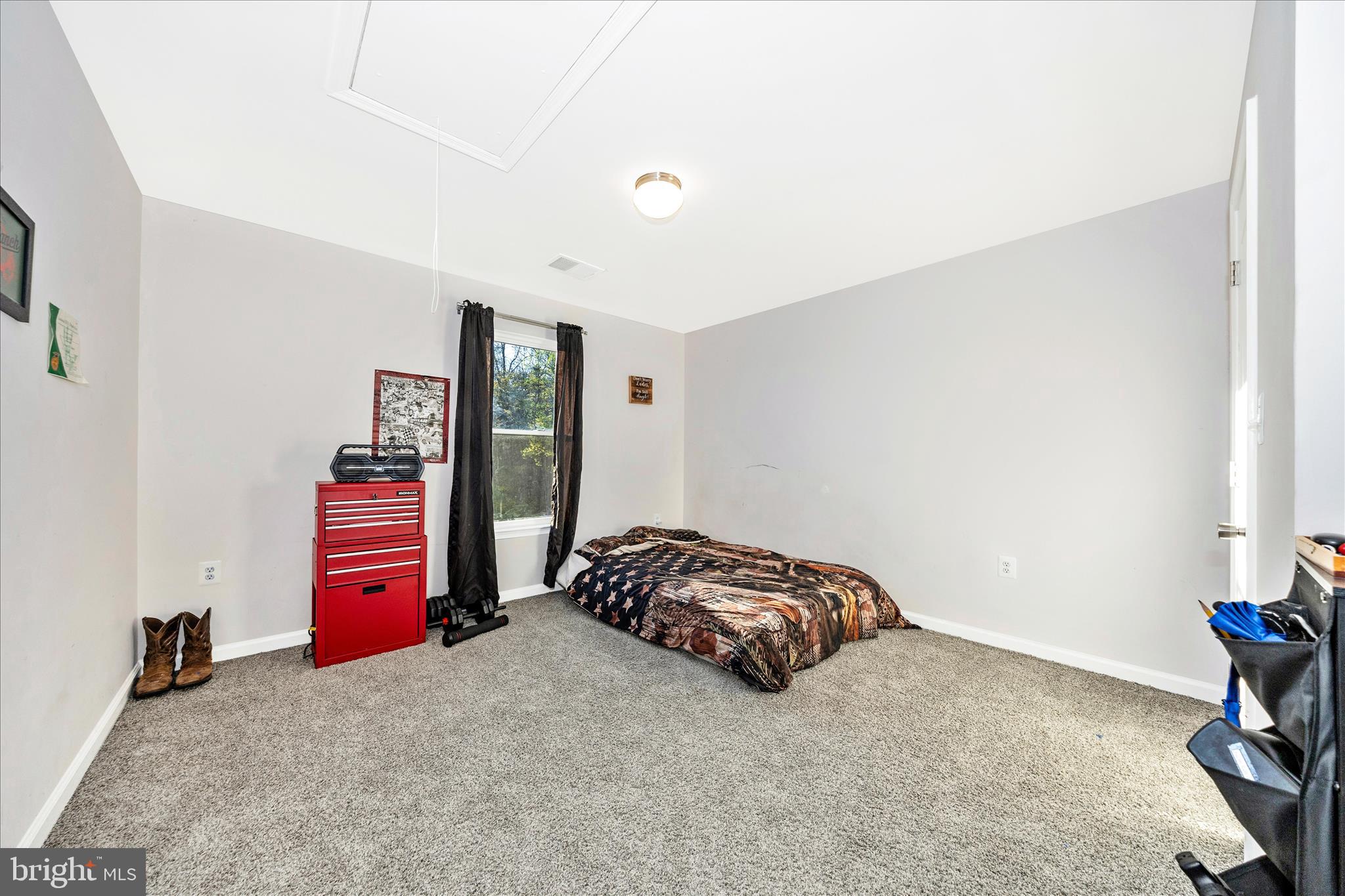 1276 RIPARIAN DRIVE