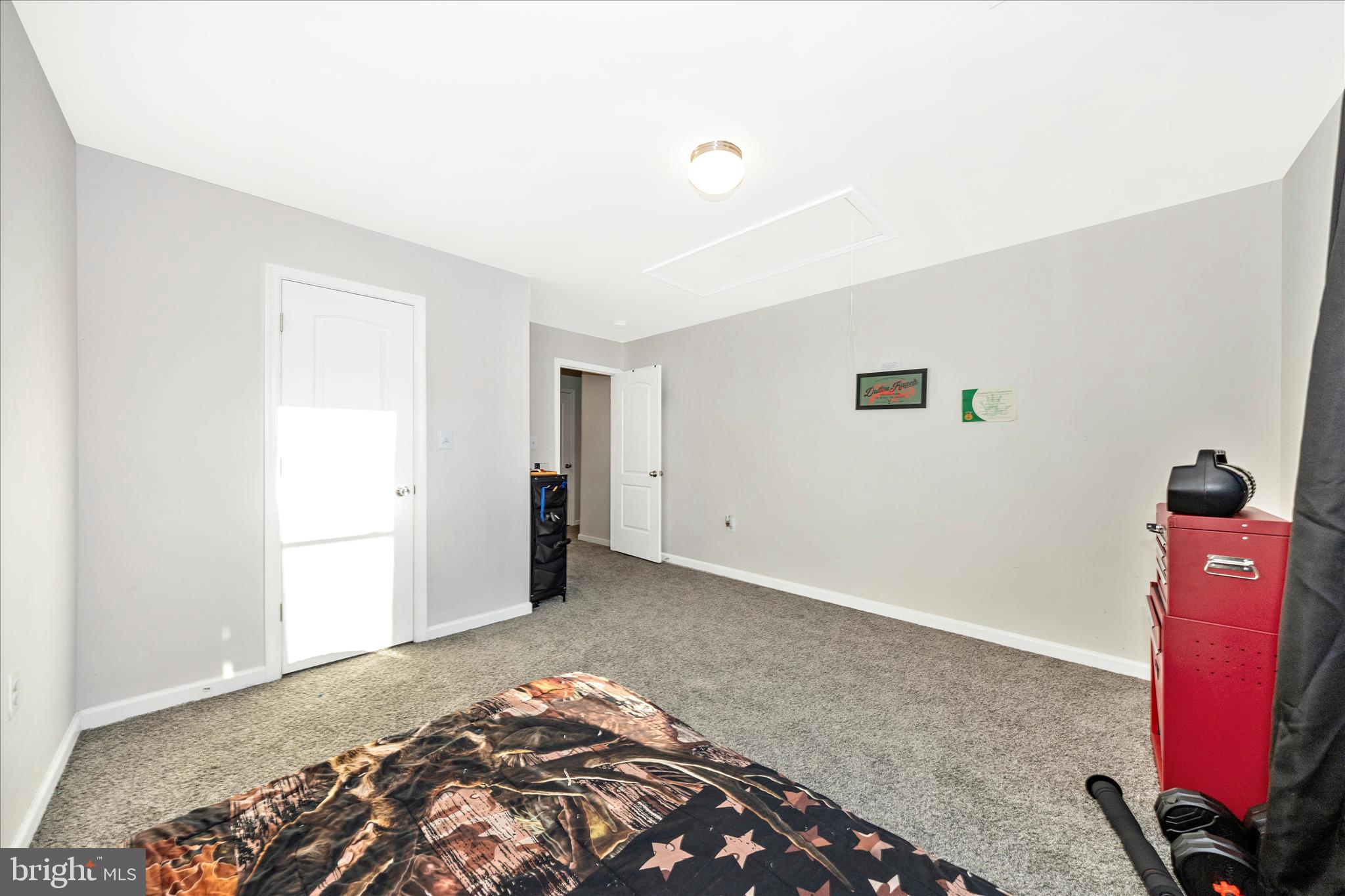 1276 RIPARIAN DRIVE