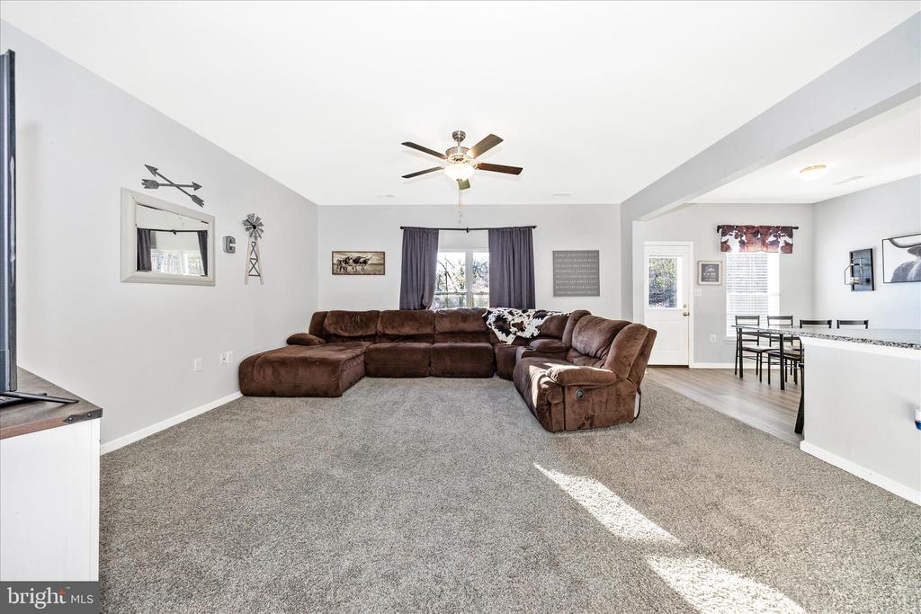 1276 RIPARIAN DRIVE