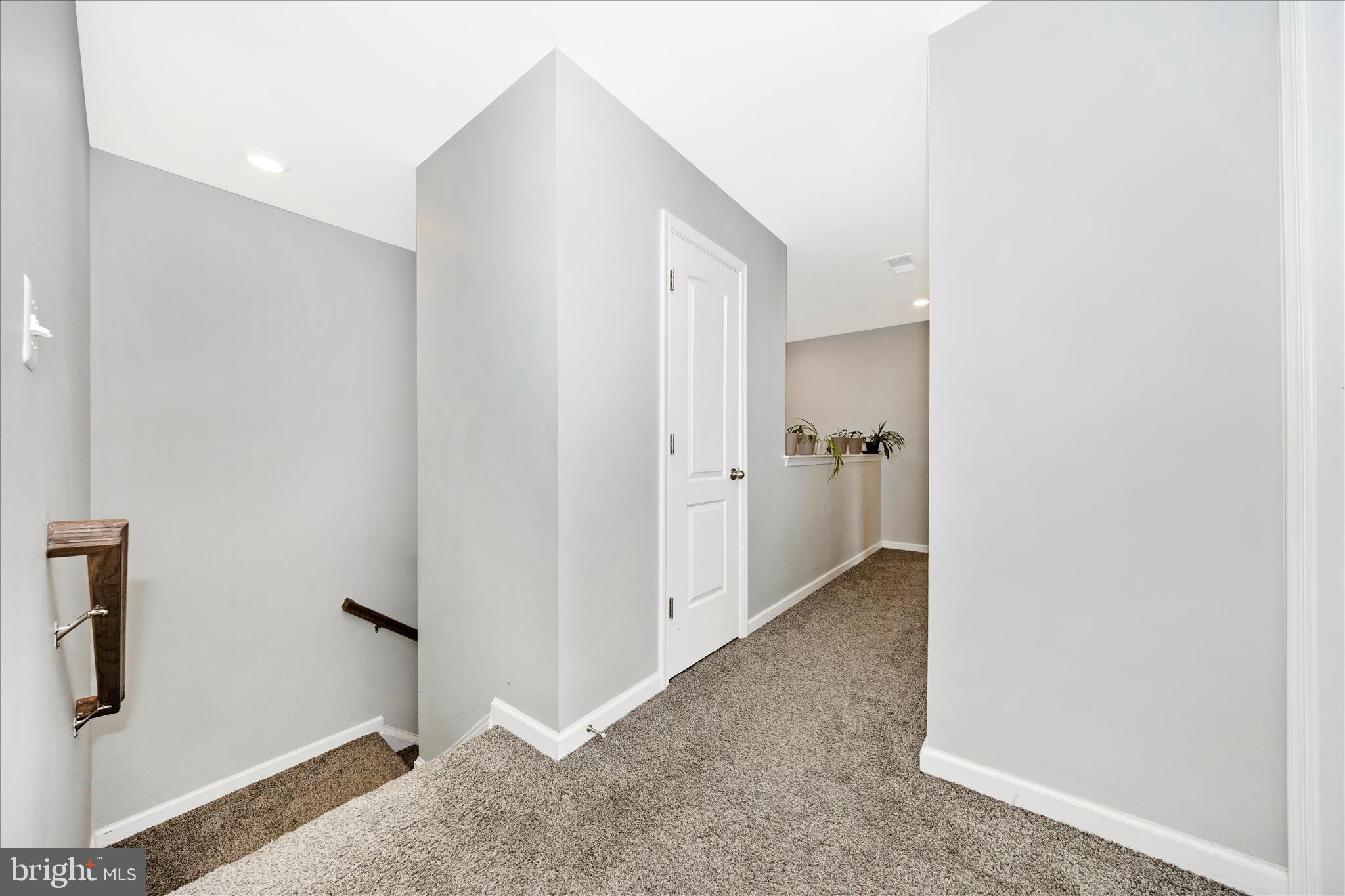 1276 RIPARIAN DRIVE