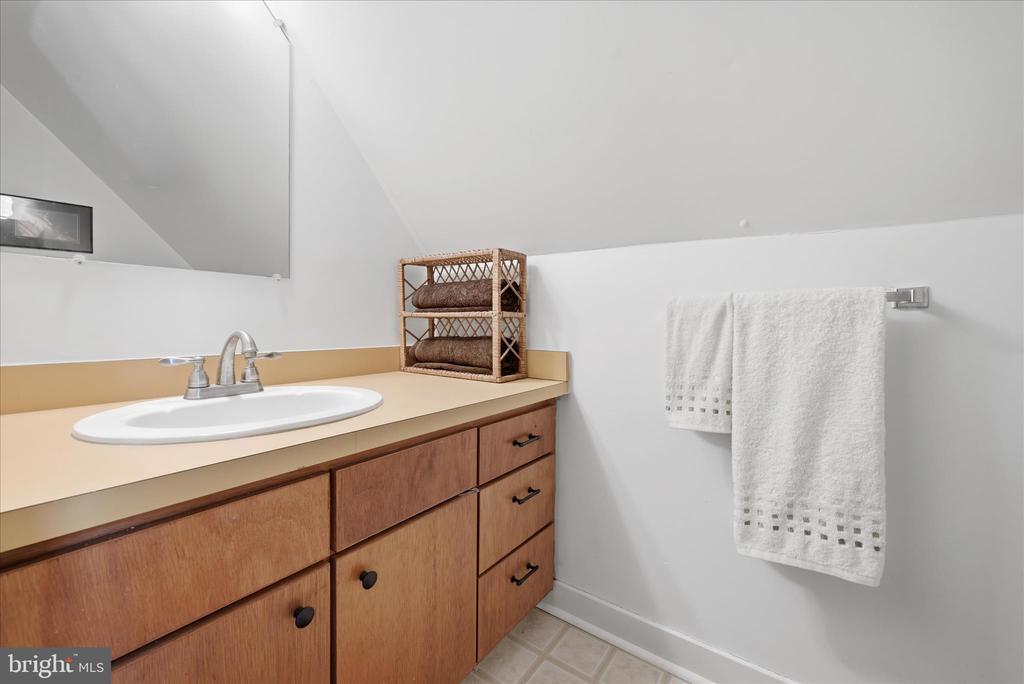 9207 TUSCARORA PIKE