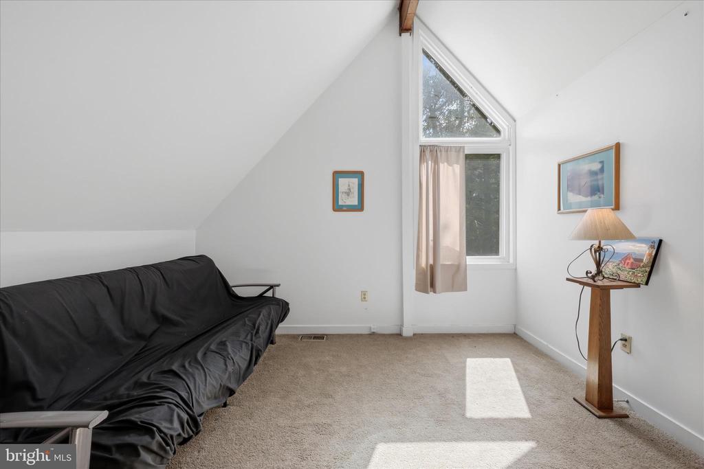 9207 TUSCARORA PIKE
