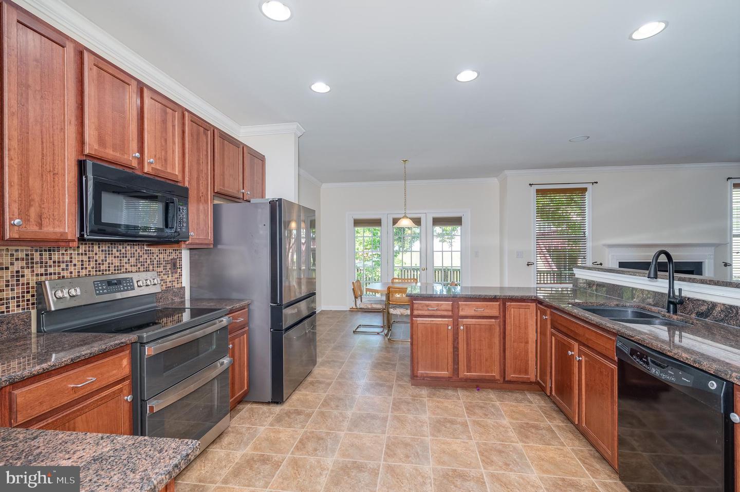 214 KILLIAN LANE