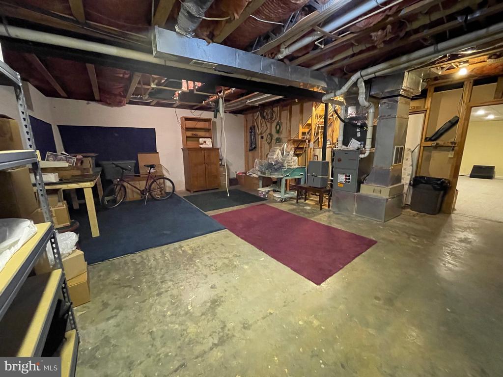 329 Carriage Dr