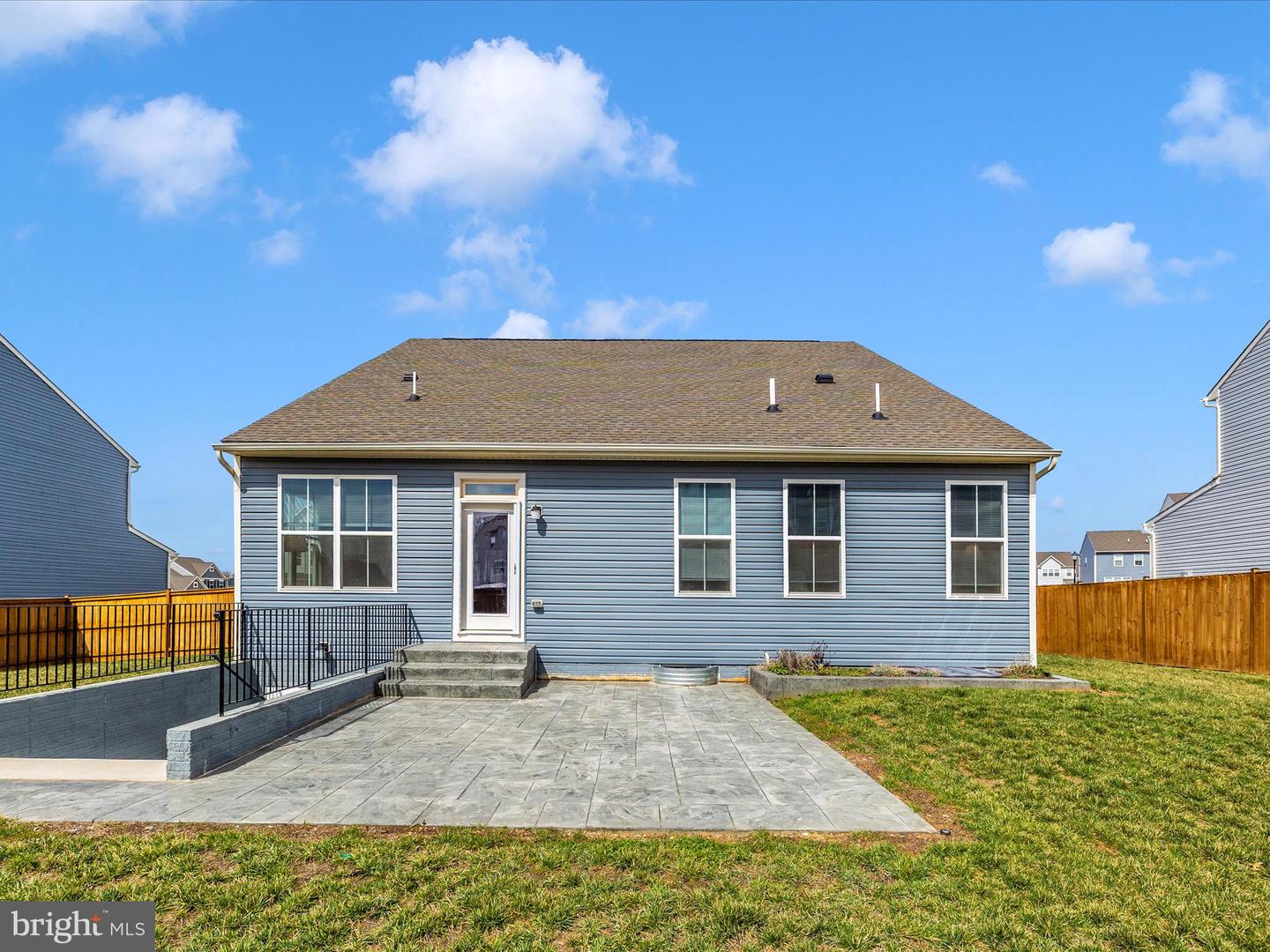 36 Cabots St