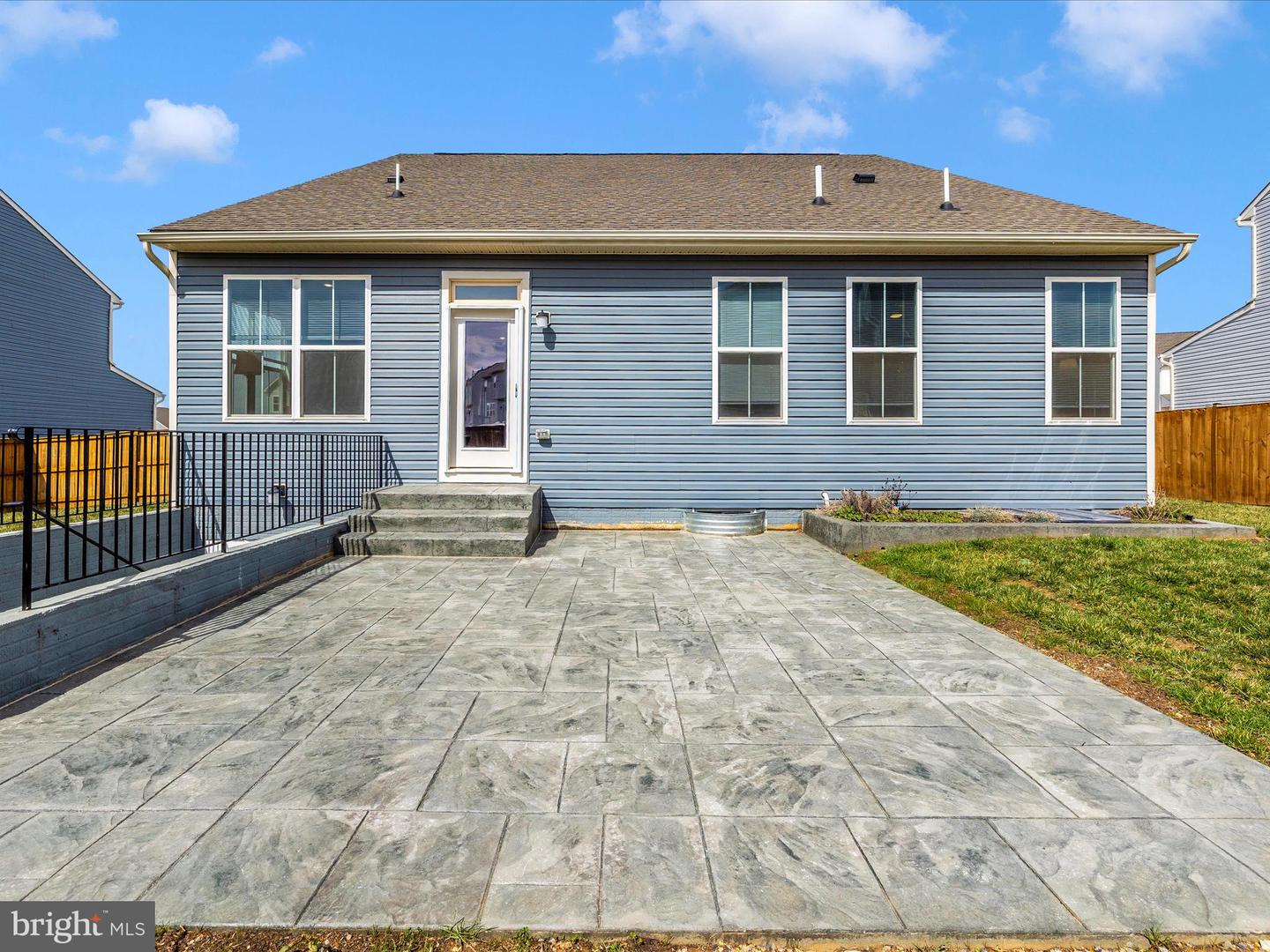 36 Cabots St