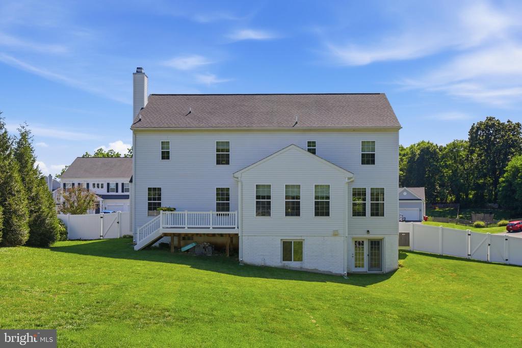 28 STONE RIVER COURT