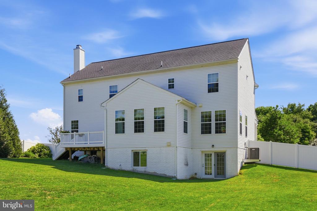 28 STONE RIVER COURT