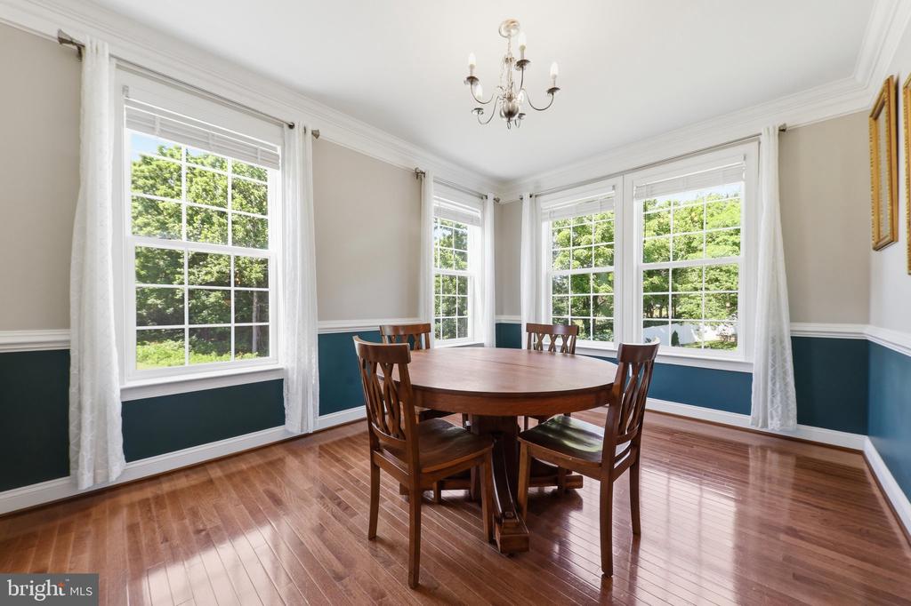 28 STONE RIVER COURT