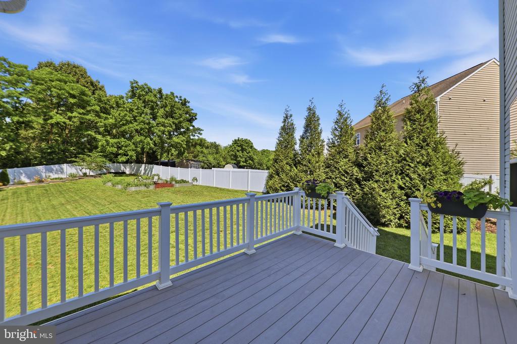 28 STONE RIVER COURT