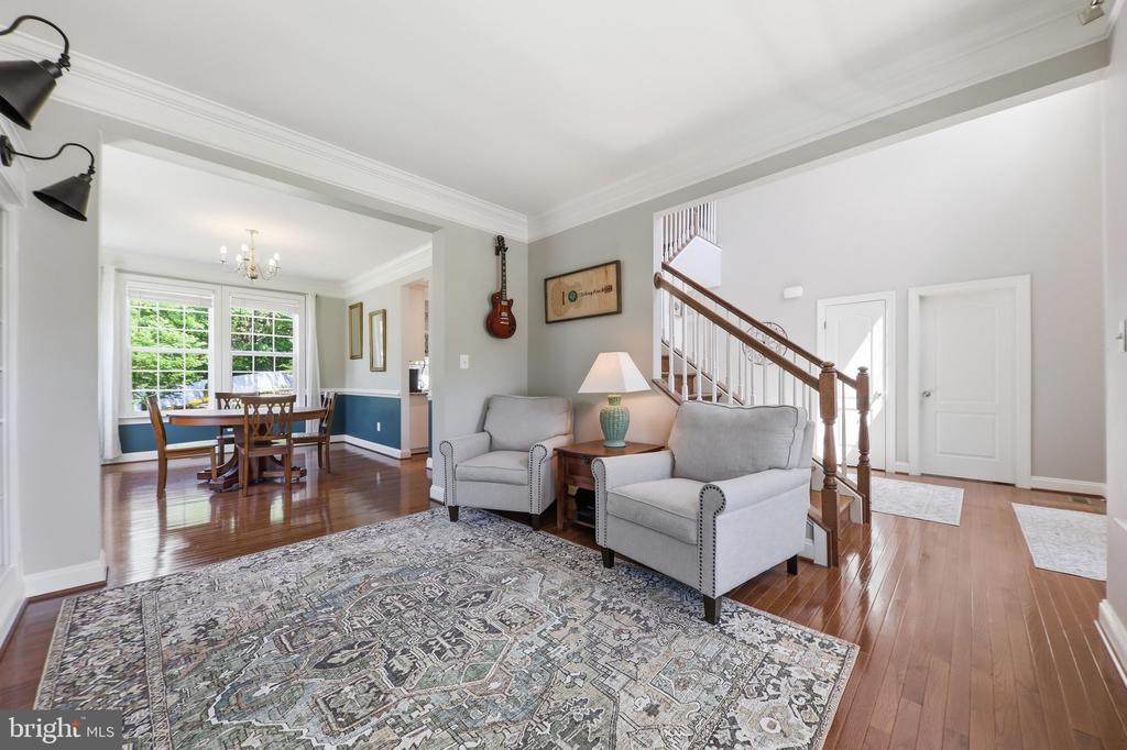 28 STONE RIVER COURT