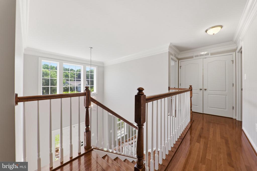 28 STONE RIVER COURT