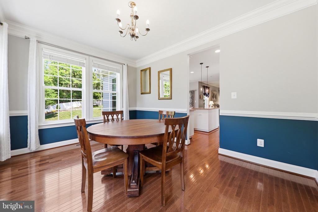 28 STONE RIVER COURT