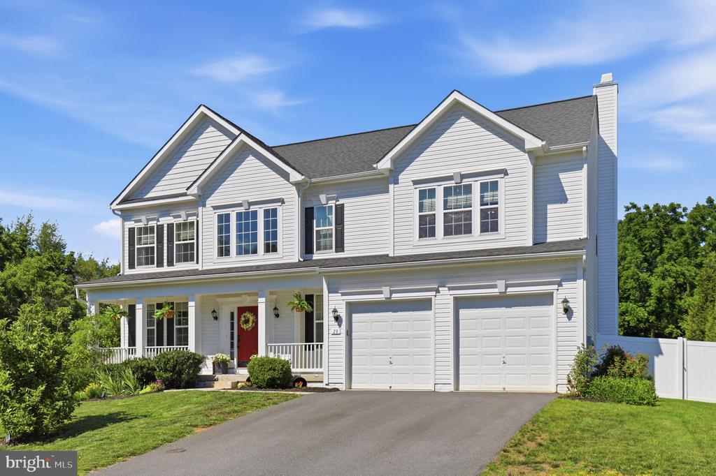 28 STONE RIVER COURT