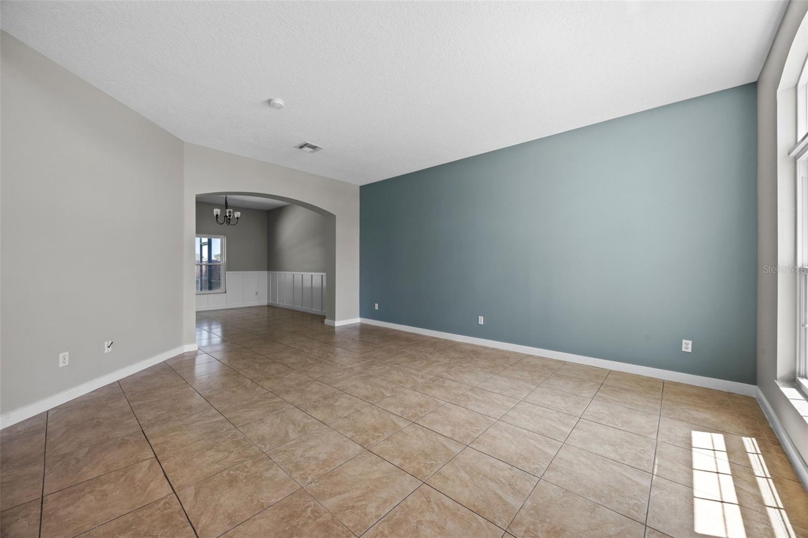 2204 HAMMOCK MOSS DR