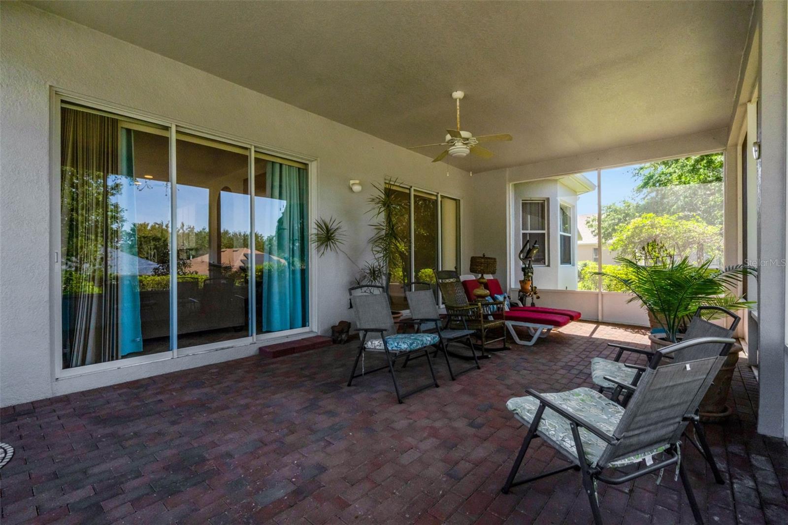 115 CRESCENT MOON DR