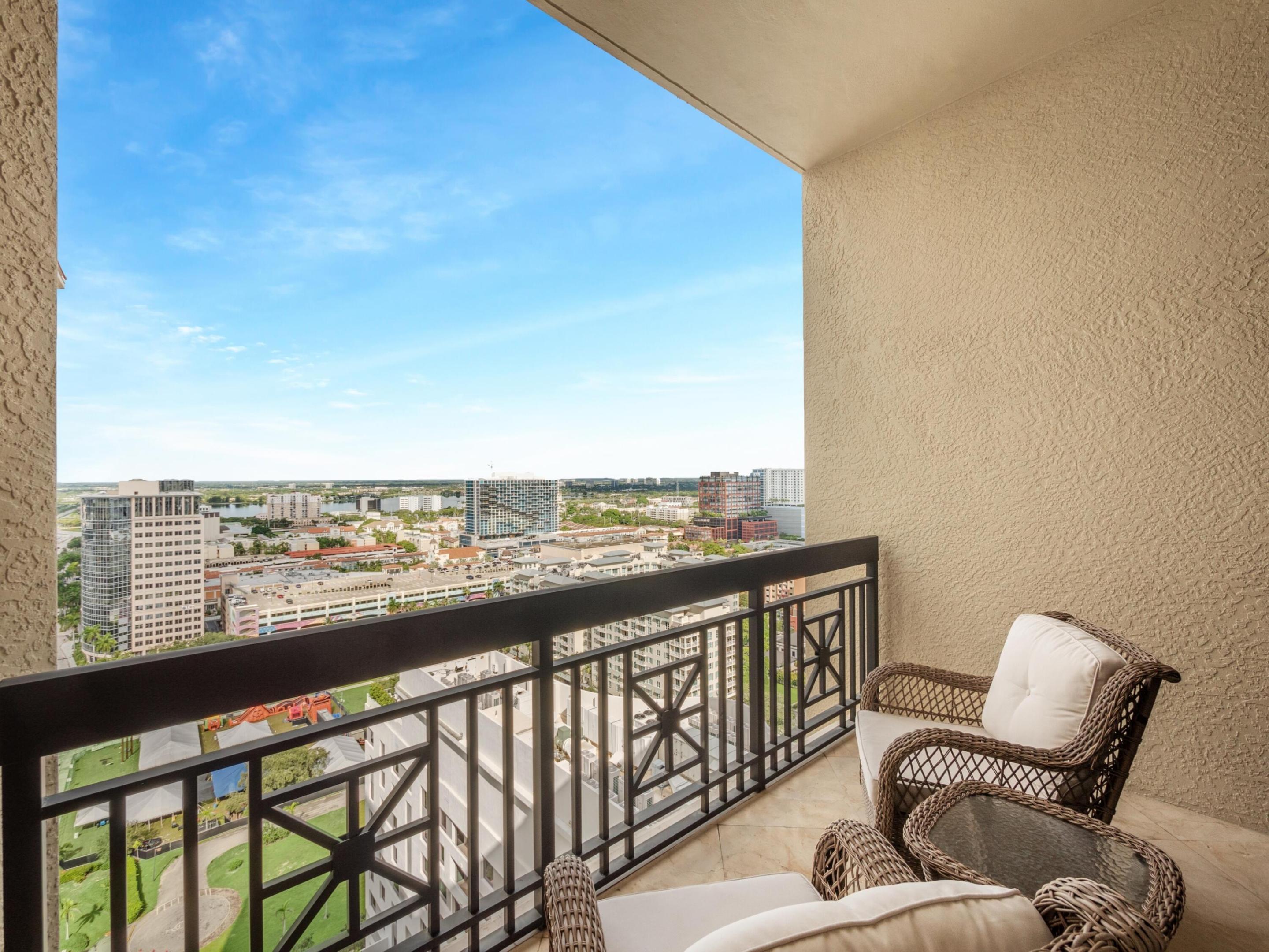 701 S Olive Avenue 2117