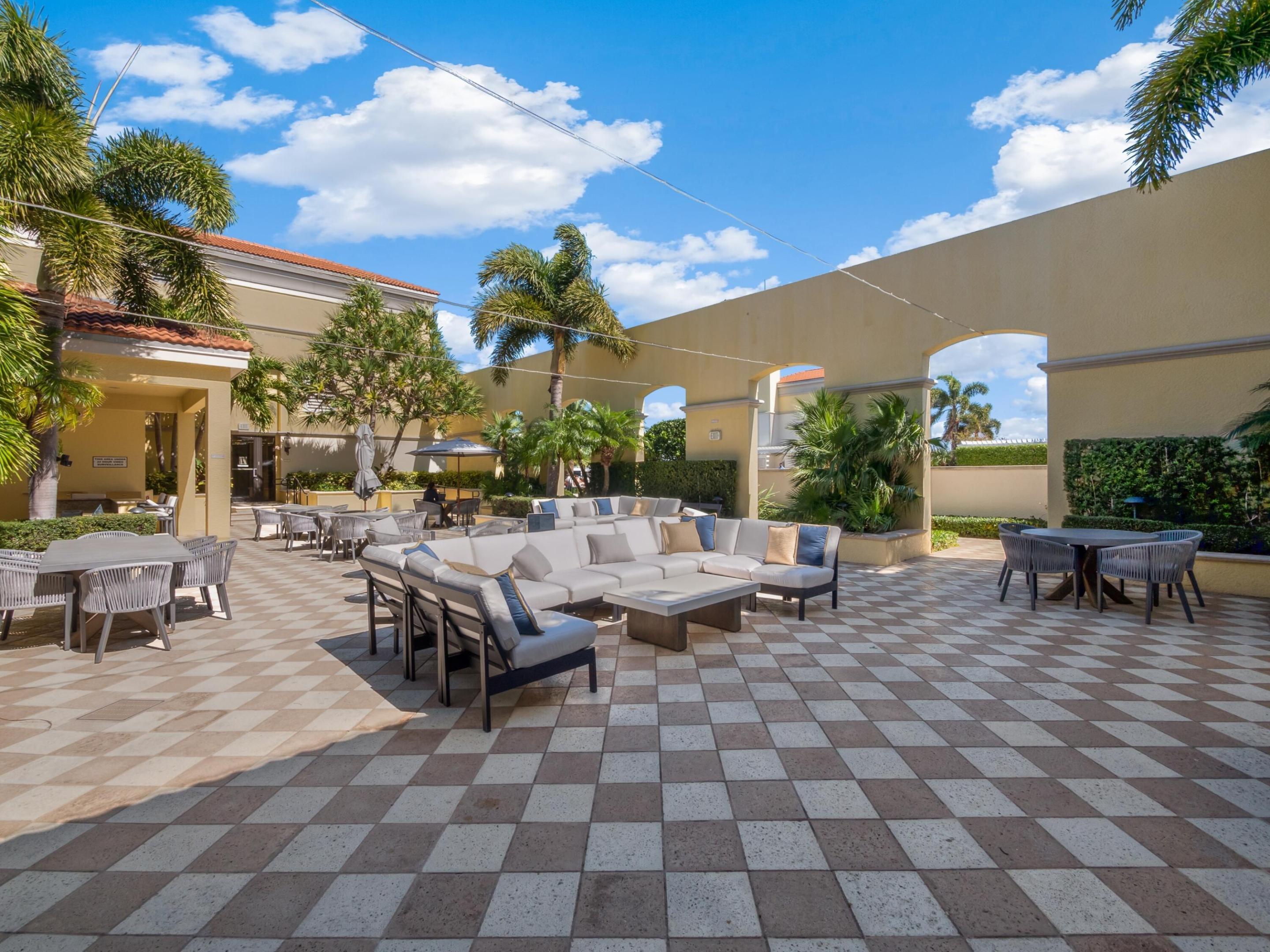 701 S Olive Avenue 2117