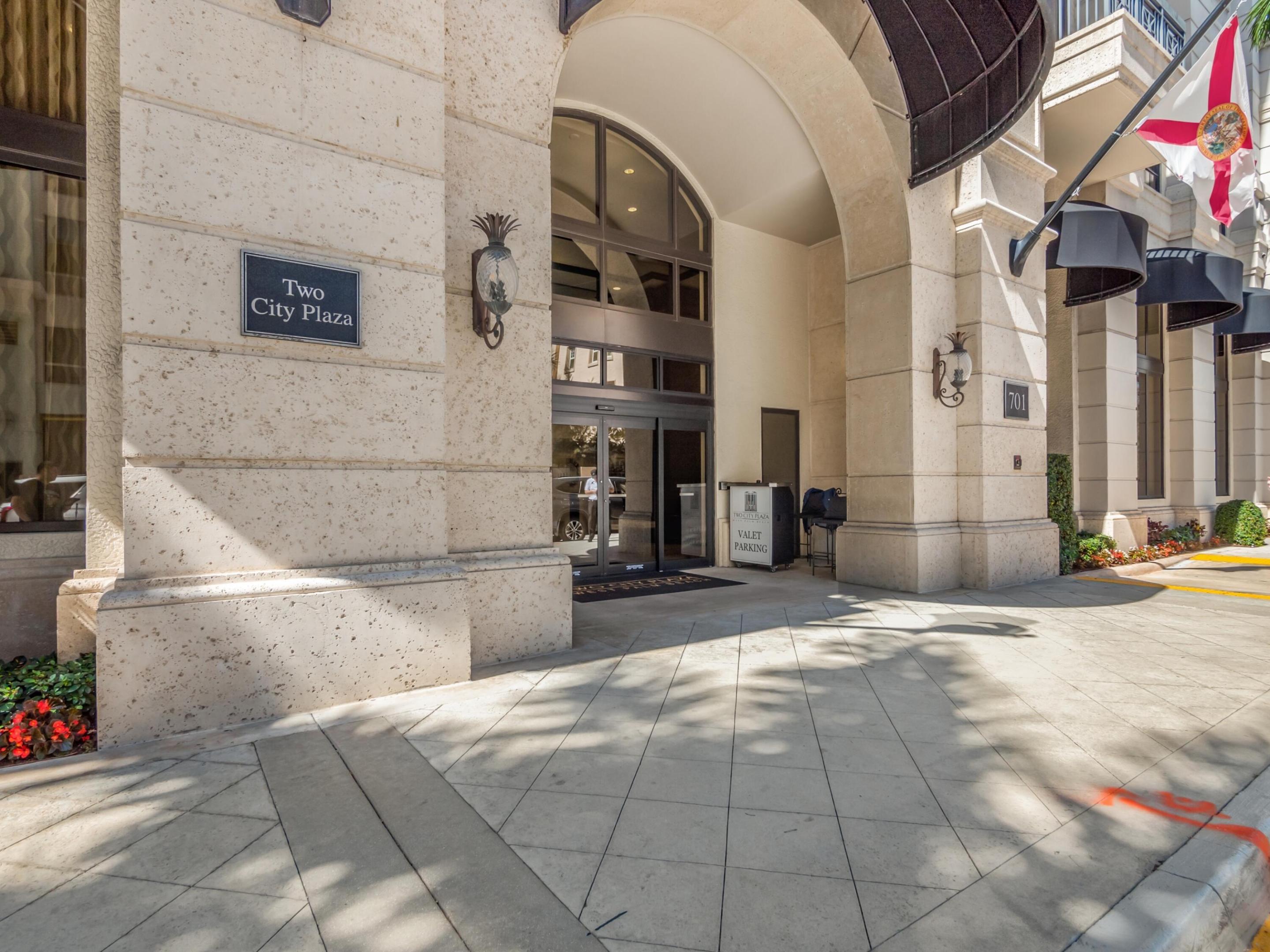 701 S Olive Avenue 2117