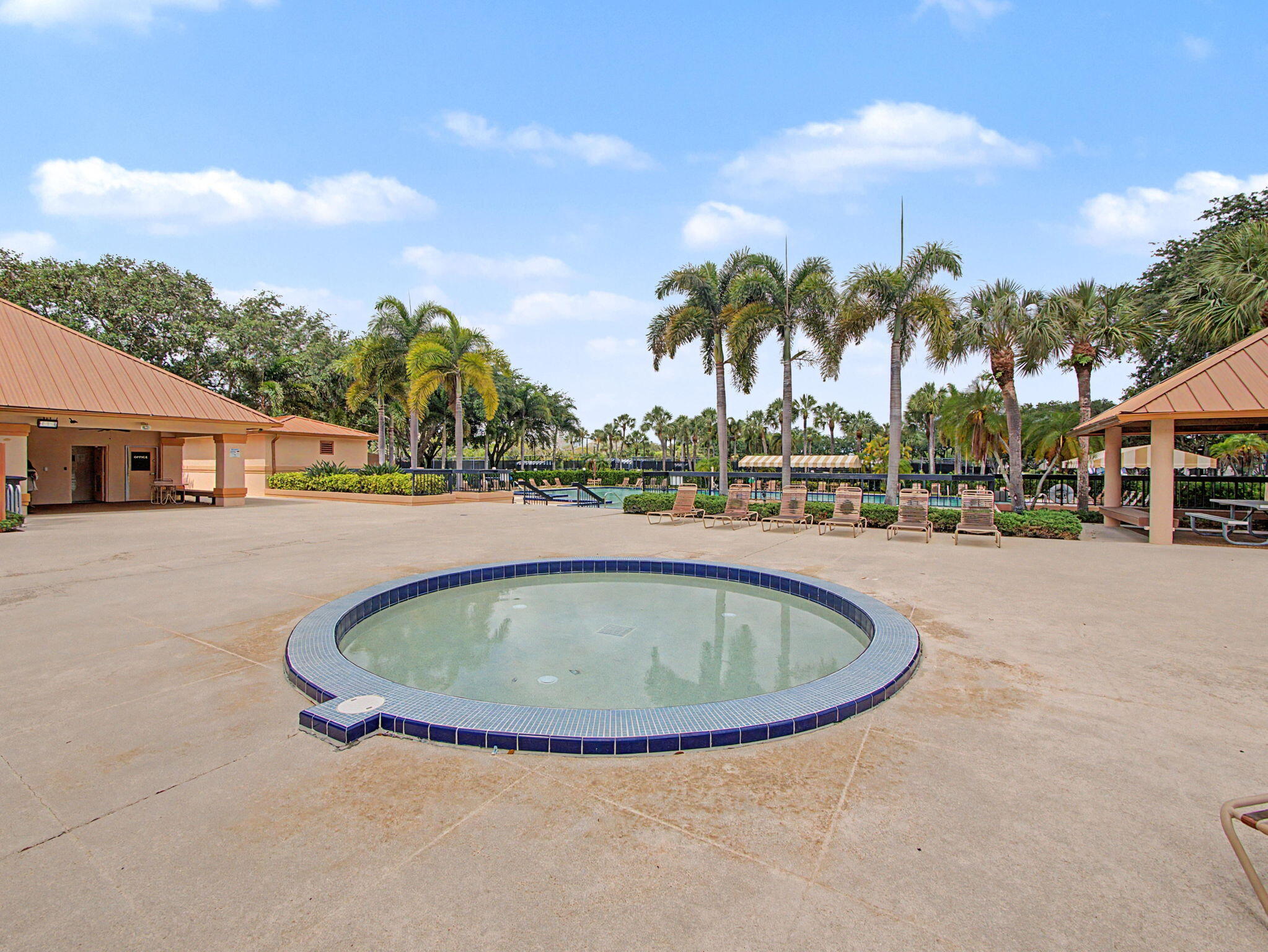 2631 Mohawk Circle