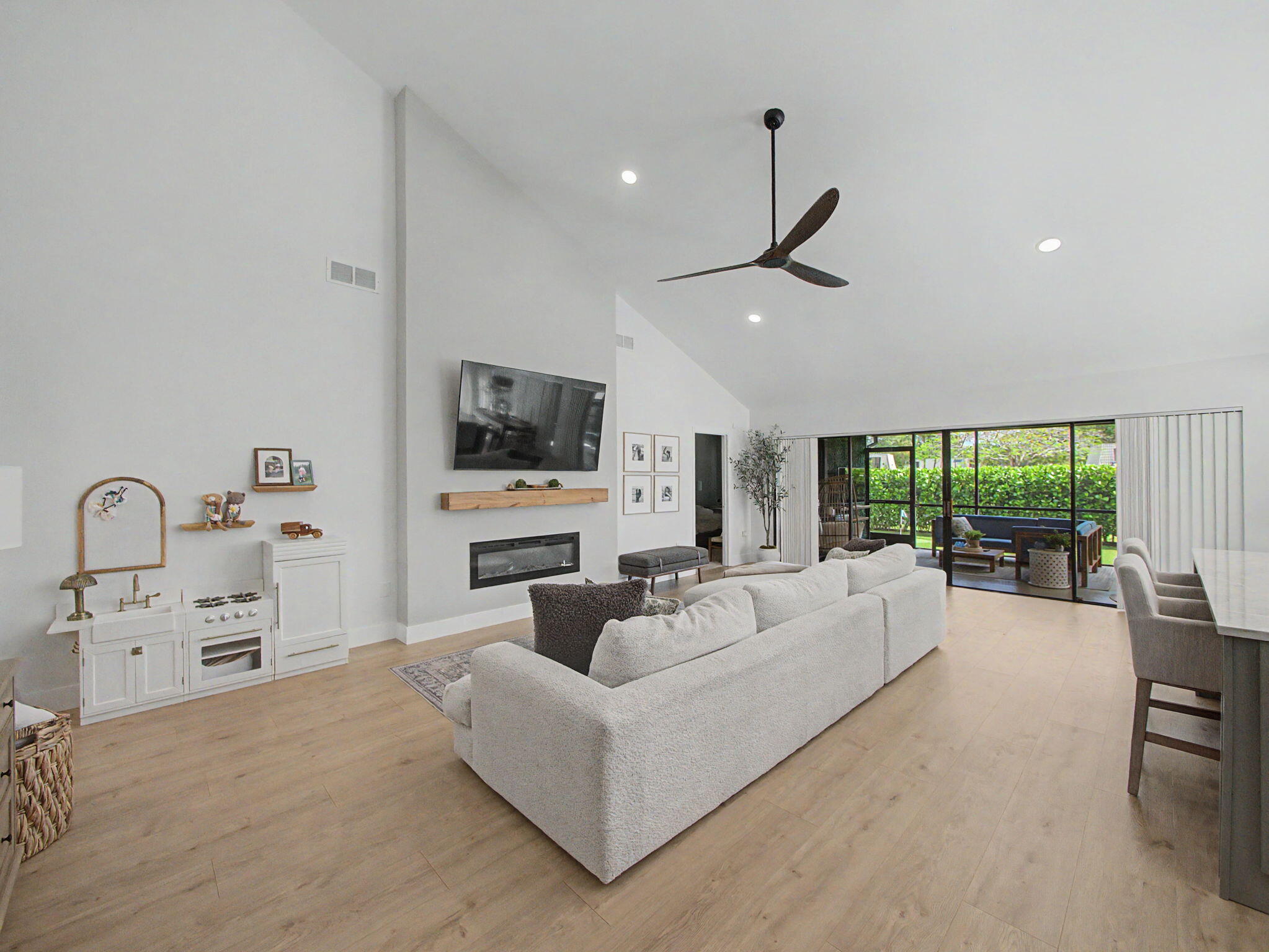 2631 Mohawk Circle