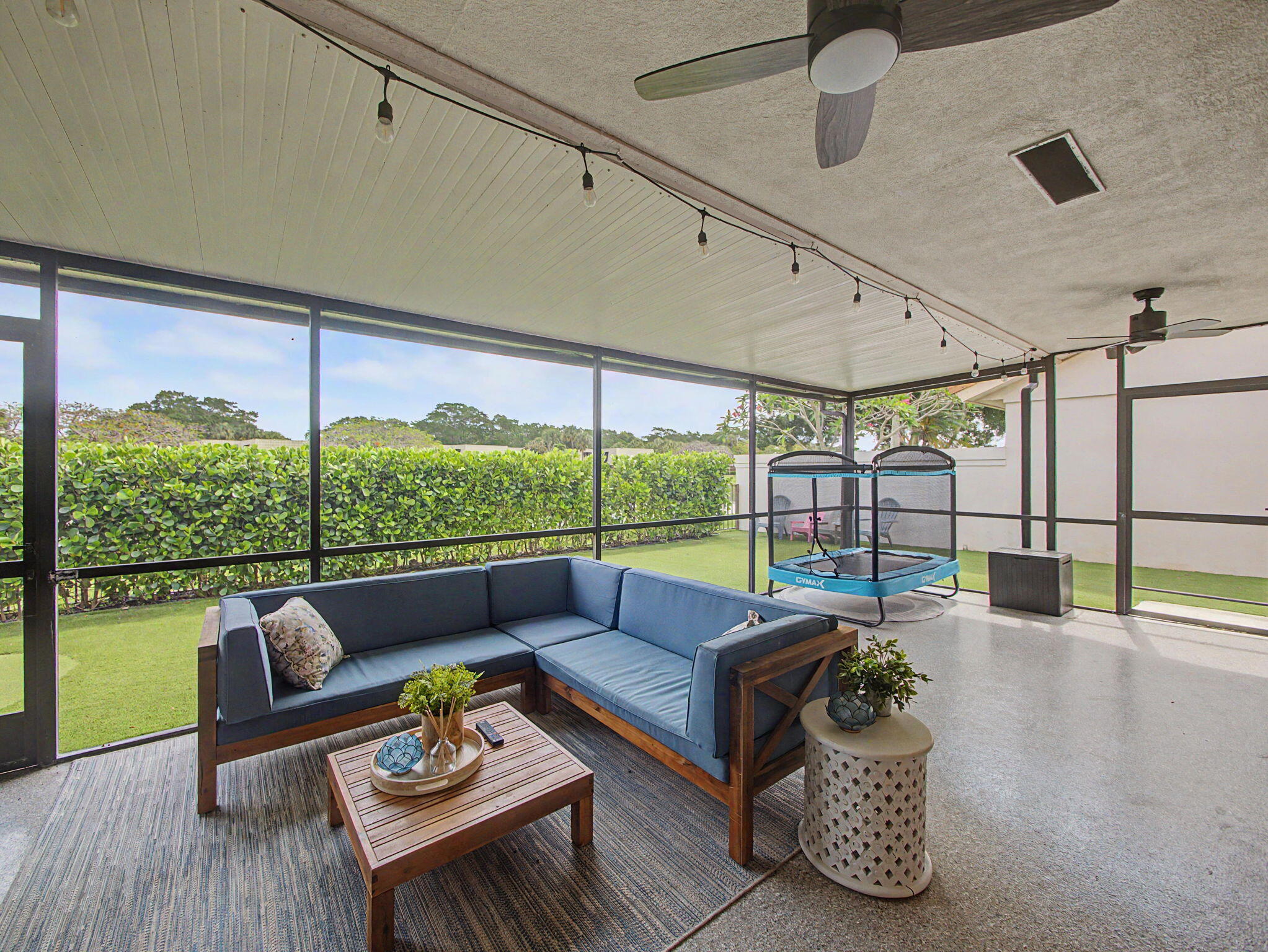2631 Mohawk Circle