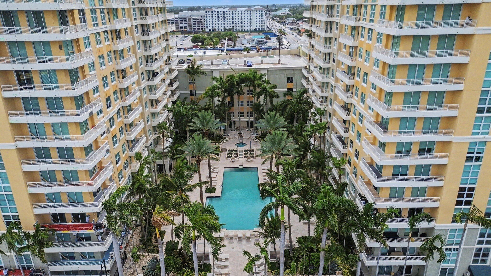 625 Casa Loma Boulevard 1402