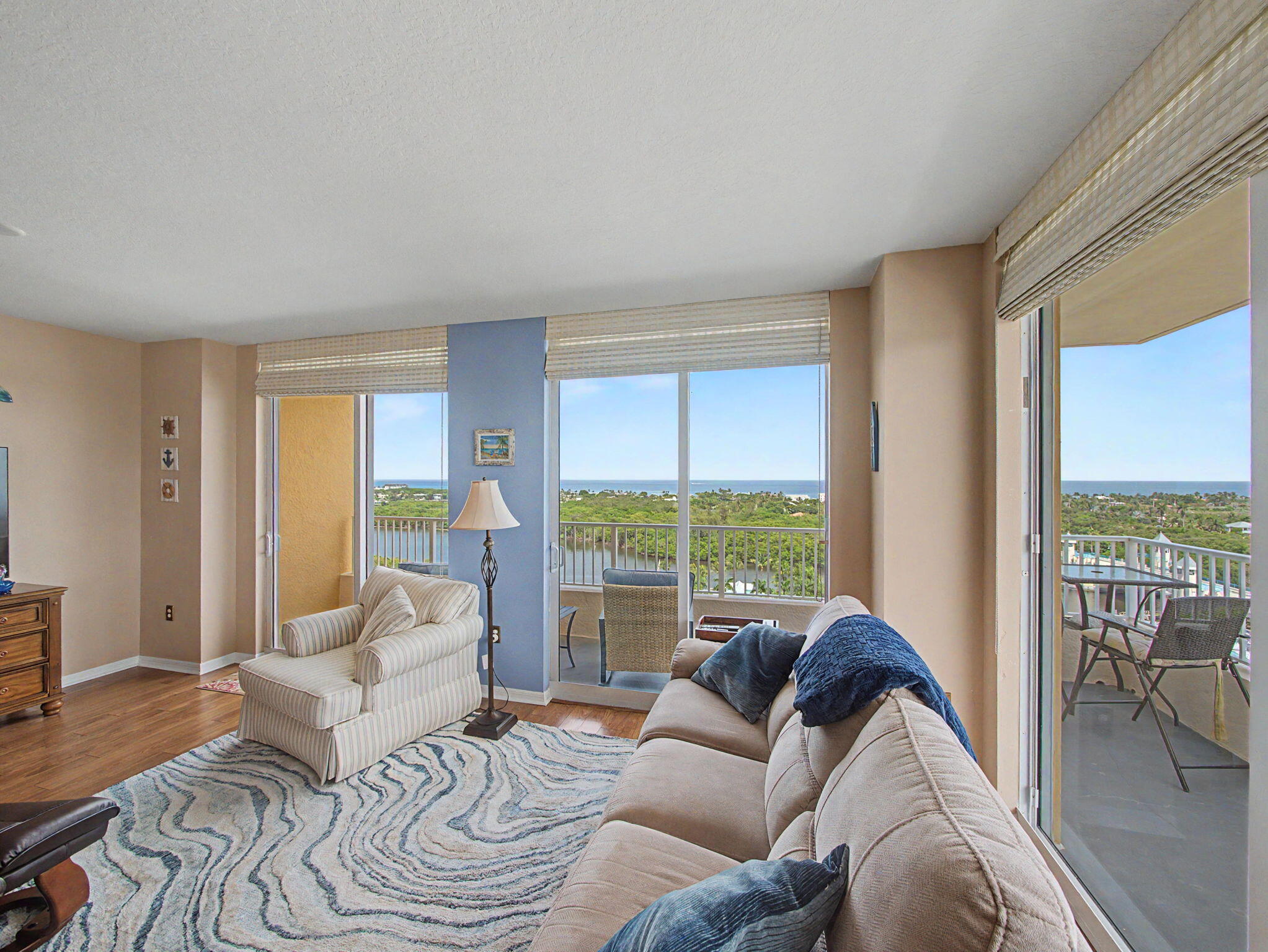 625 Casa Loma Boulevard 1402