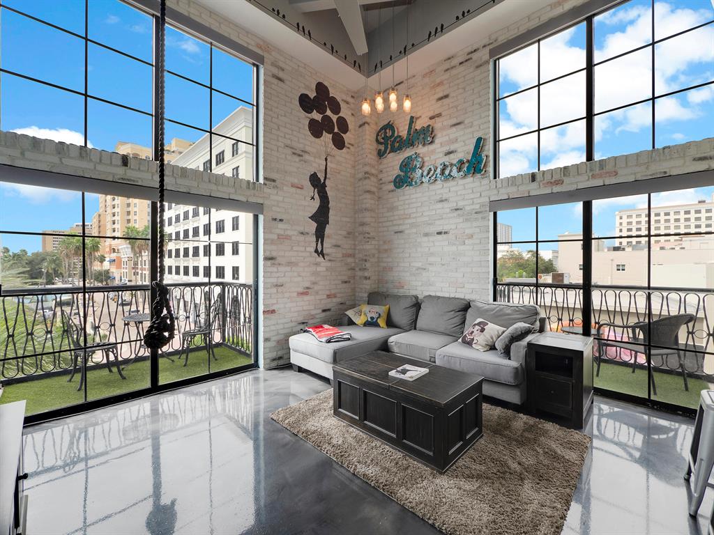 101 N Clematis Street 320