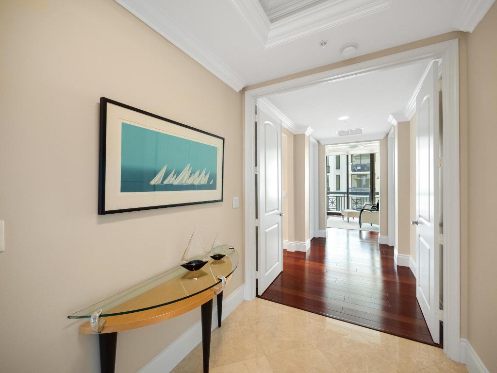 701 S Olive Avenue Unit: 2010