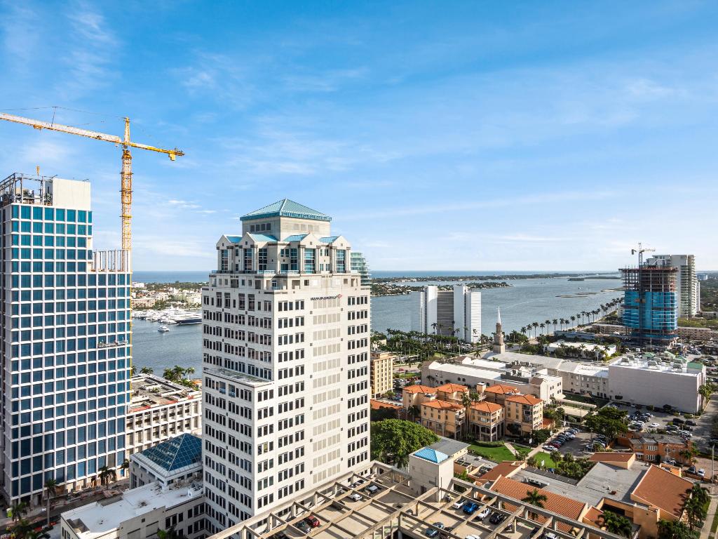 701 S Olive Avenue Unit: 2010